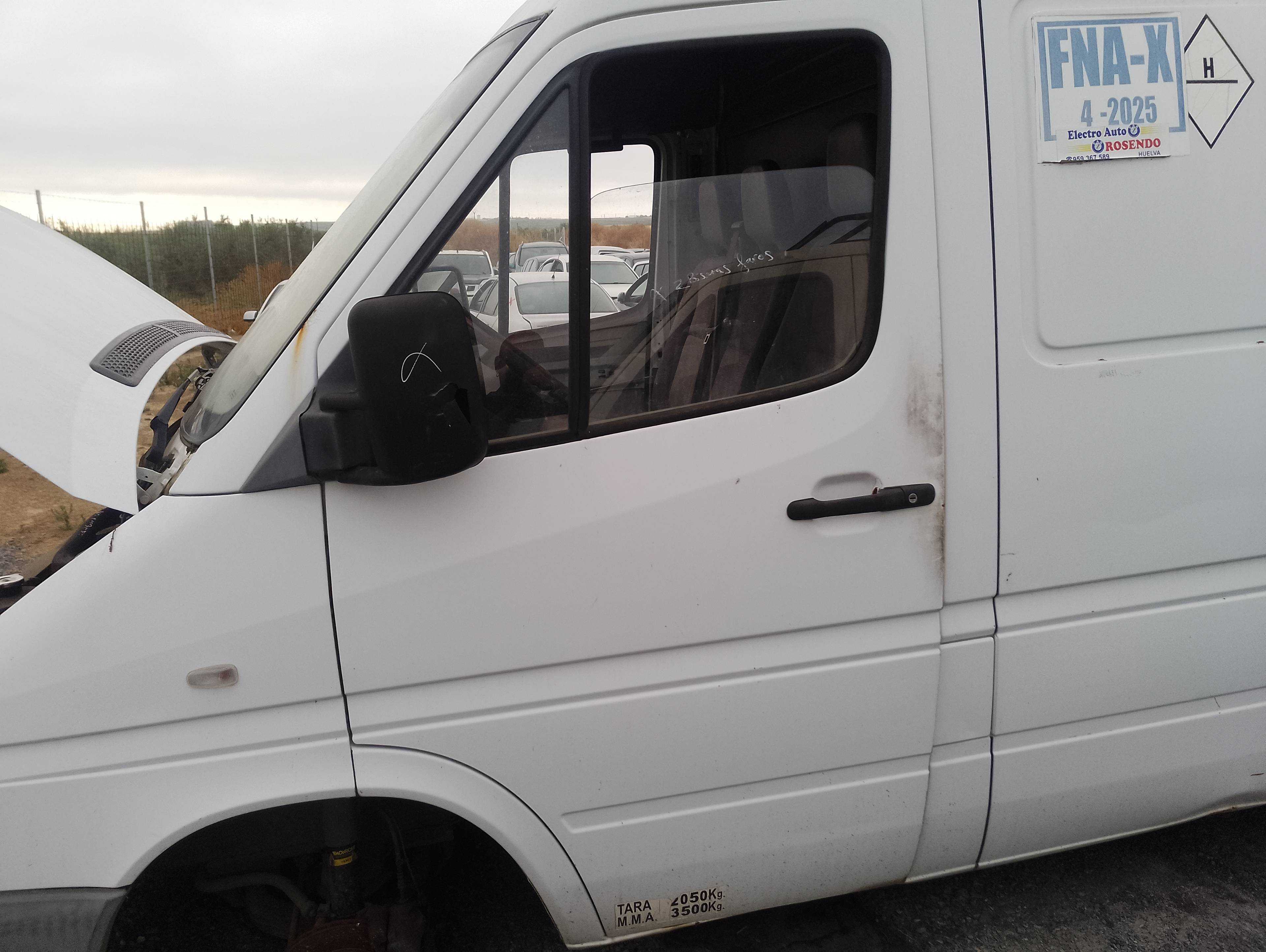 Recambio de puerta delantera izquierda para mercedes-benz 313 2.1 cdi ka 303 referencia OEM IAM   