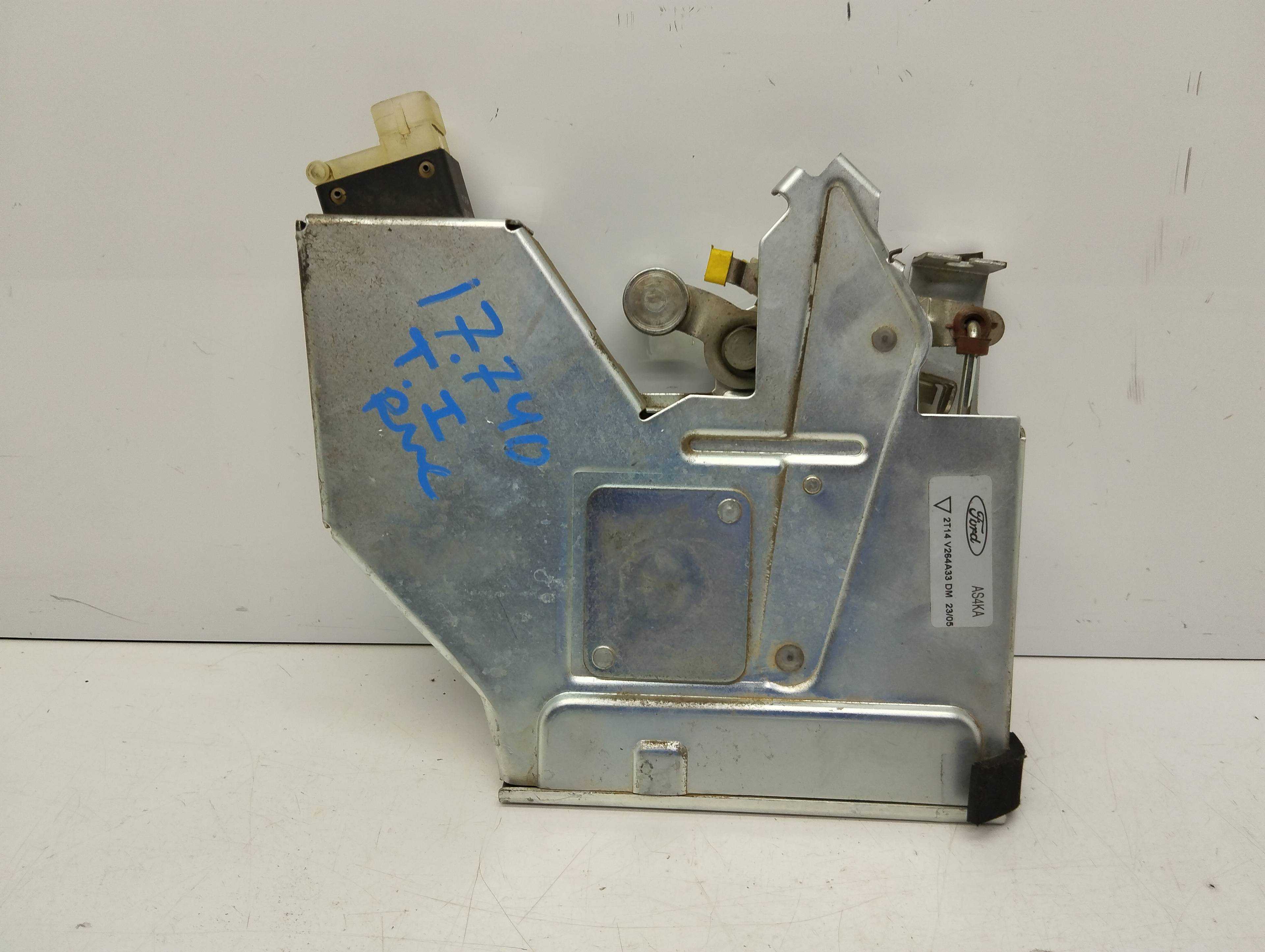 Recambio de cerradura puerta lateral izquierda para ford transit connect (tc7) 1.8 tdci cat referencia OEM IAM 2T14V264A33DM  