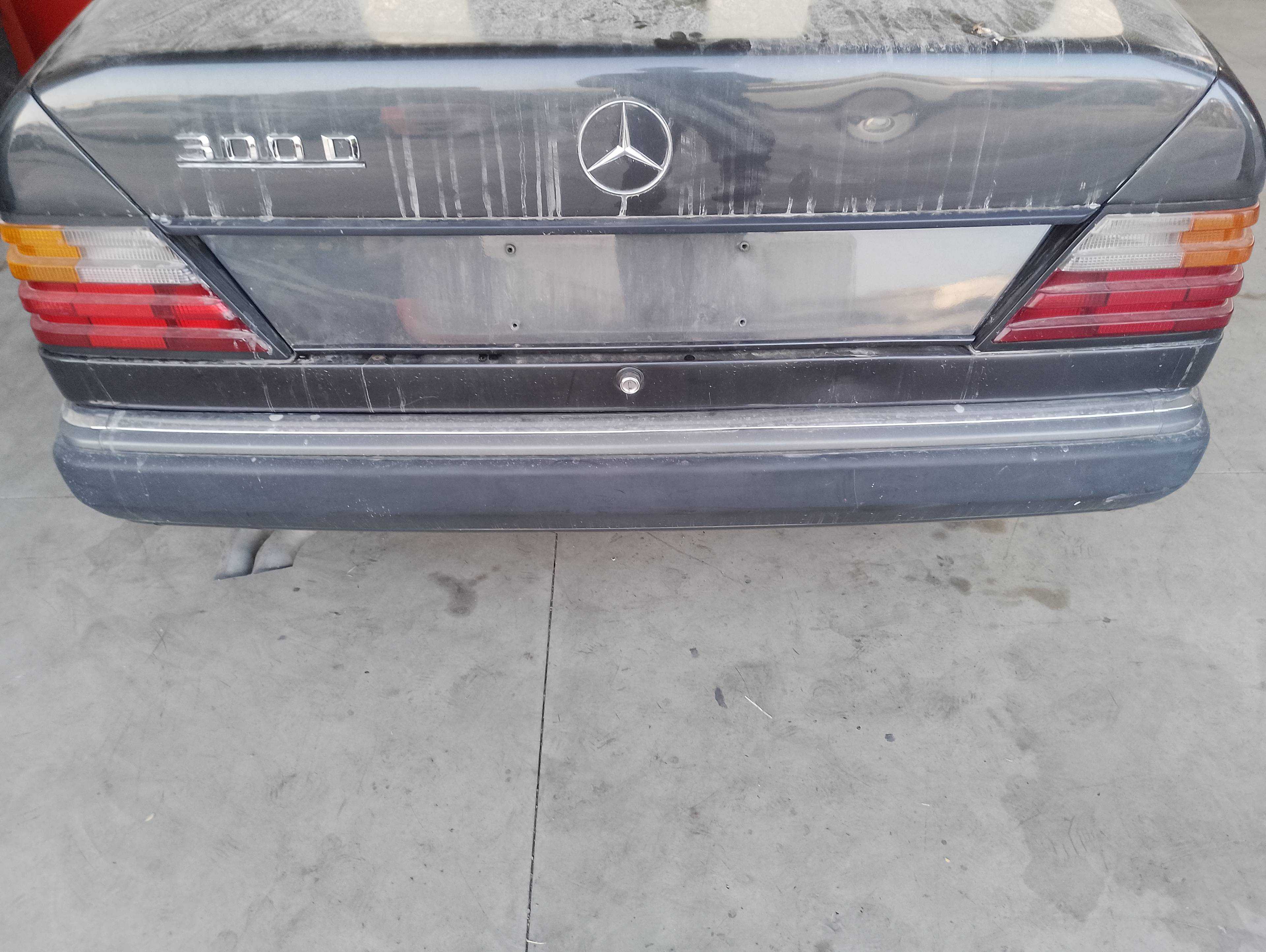 Recambio de paragolpes trasero para mercedes-benz clase e (w124) berlina d 300 (124.130) referencia OEM IAM   