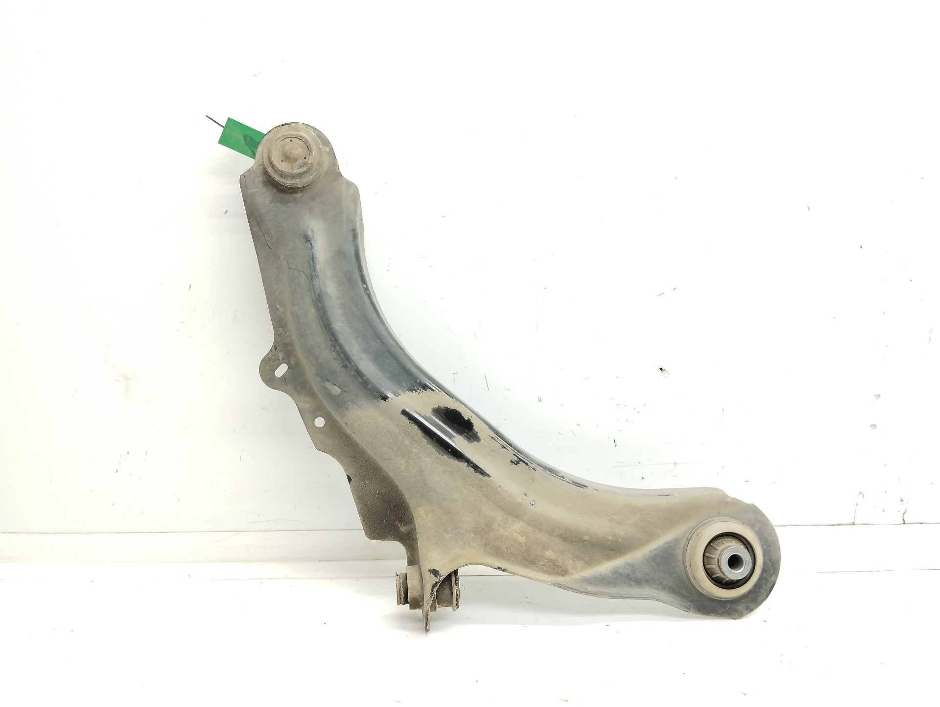 Recambio de brazo suspension inferior delantero izquierdo para renault captur 1.5 dci diesel fap referencia OEM IAM   