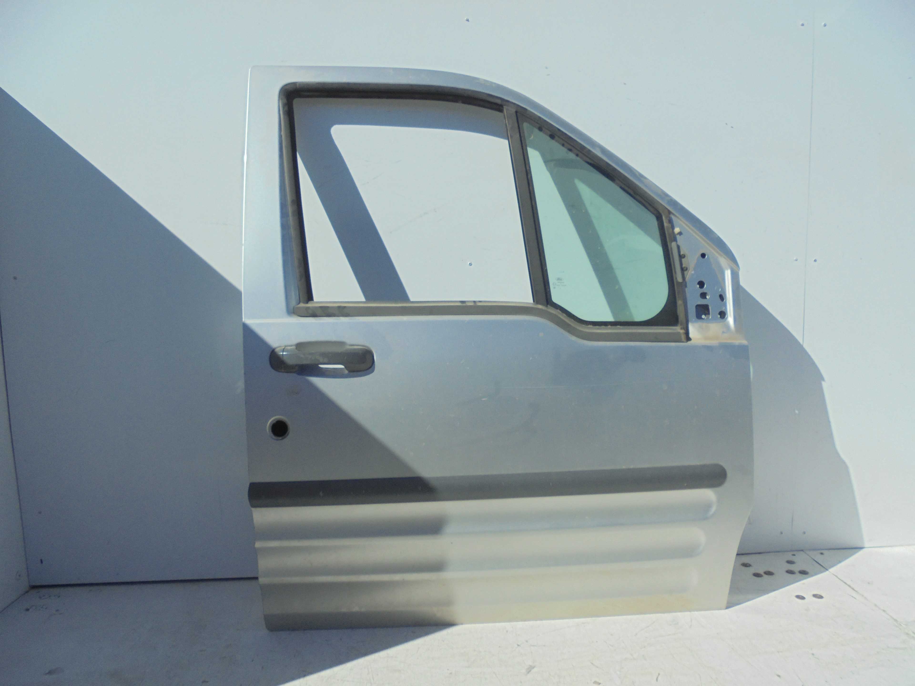 Recambio de puerta delantera derecha para ford transit connect (tc7) 1.8 tdci cat referencia OEM IAM   