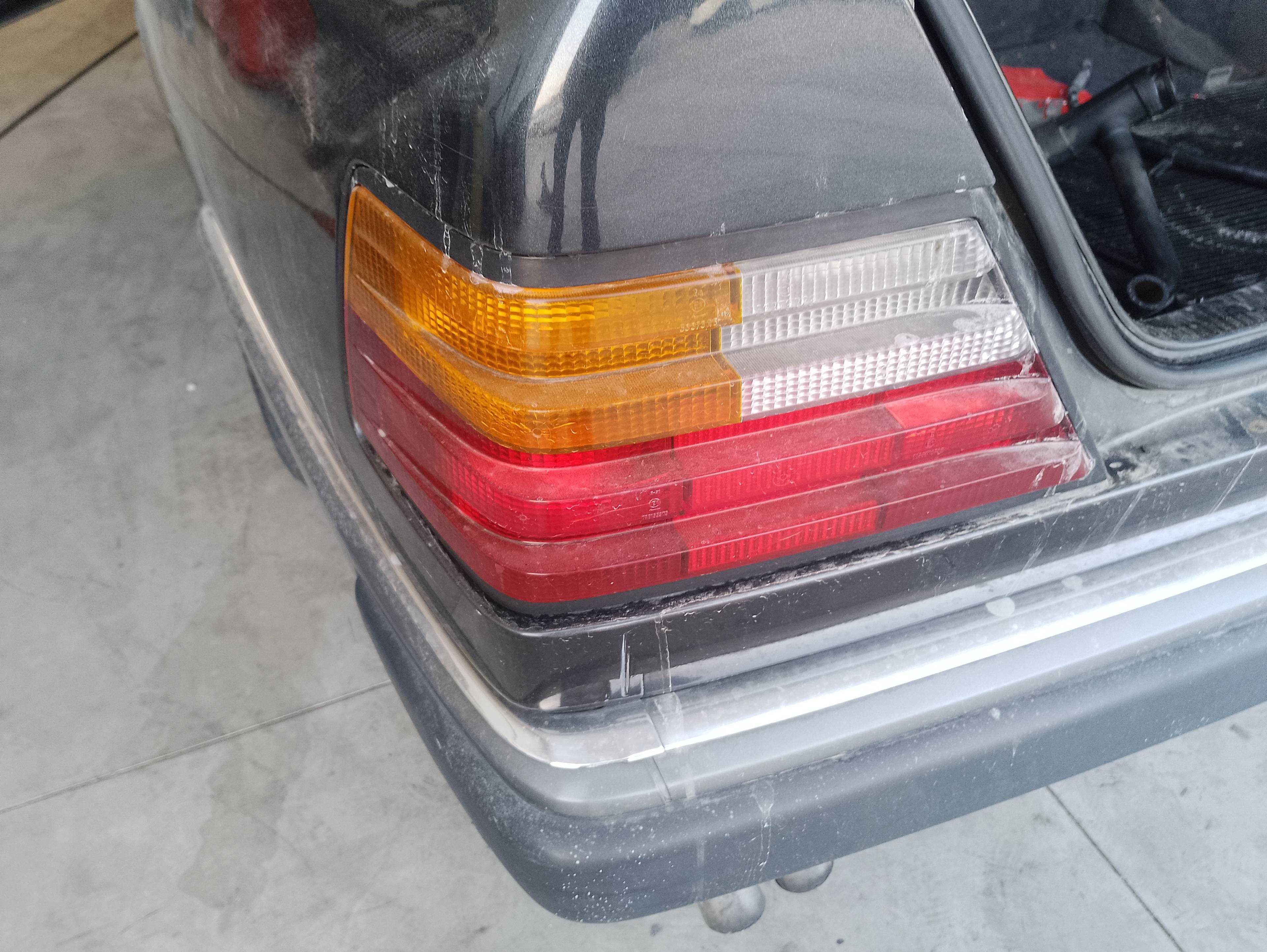 Recambio de piloto trasero izquierdo para mercedes-benz clase e (w124) berlina d 300 (124.130) referencia OEM IAM   