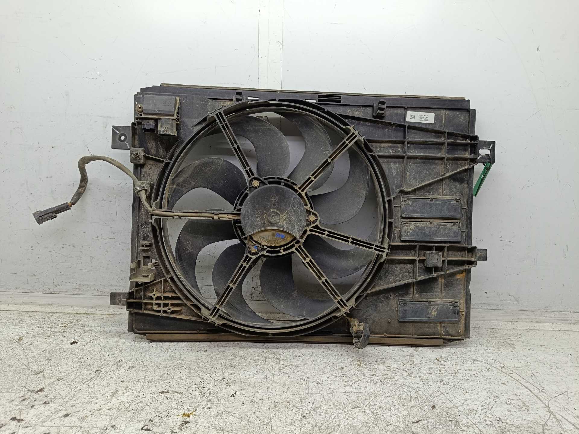 Recambio de electroventilador para opel vivaro furgón l express referencia OEM IAM 9806313880  