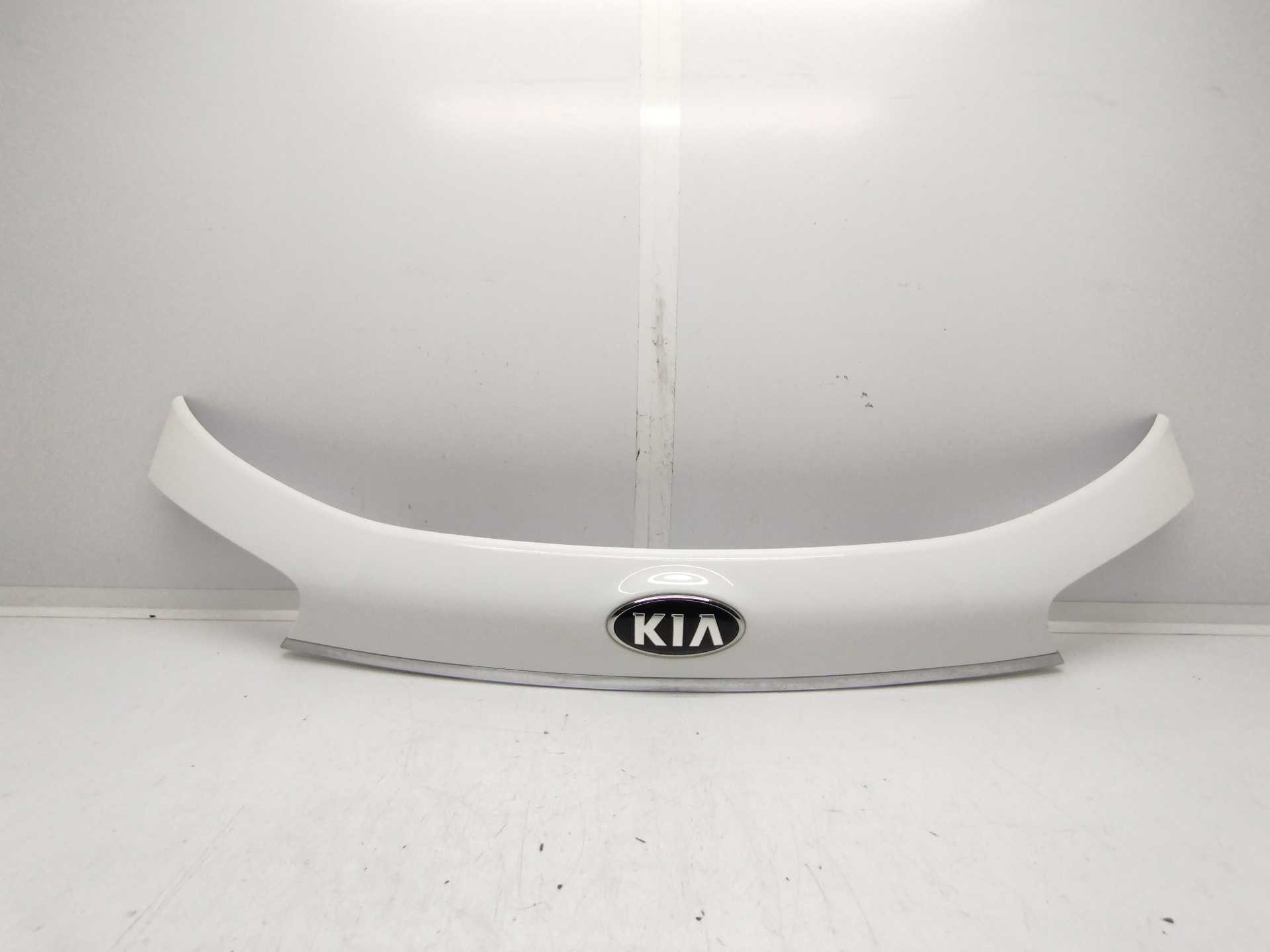 Recambio de rejilla delantera para kia carens ( ) 1.7 crdi cat referencia OEM IAM   