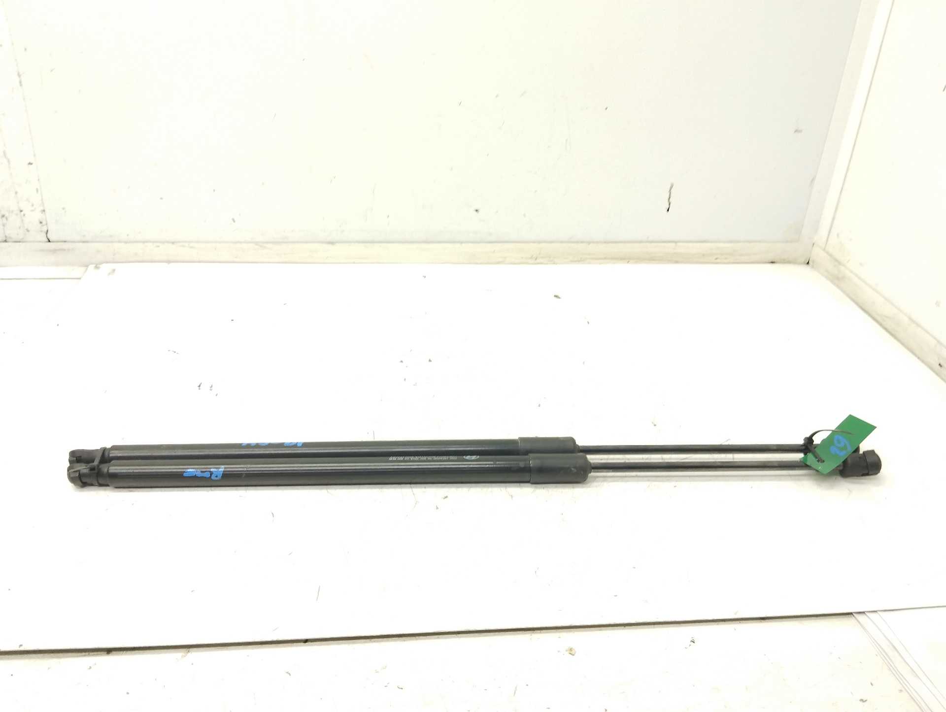 Recambio de amortiguadores maletero / porton para hyundai tucson (nx) klass 2wd referencia OEM IAM 81830N7000 1312560600N 