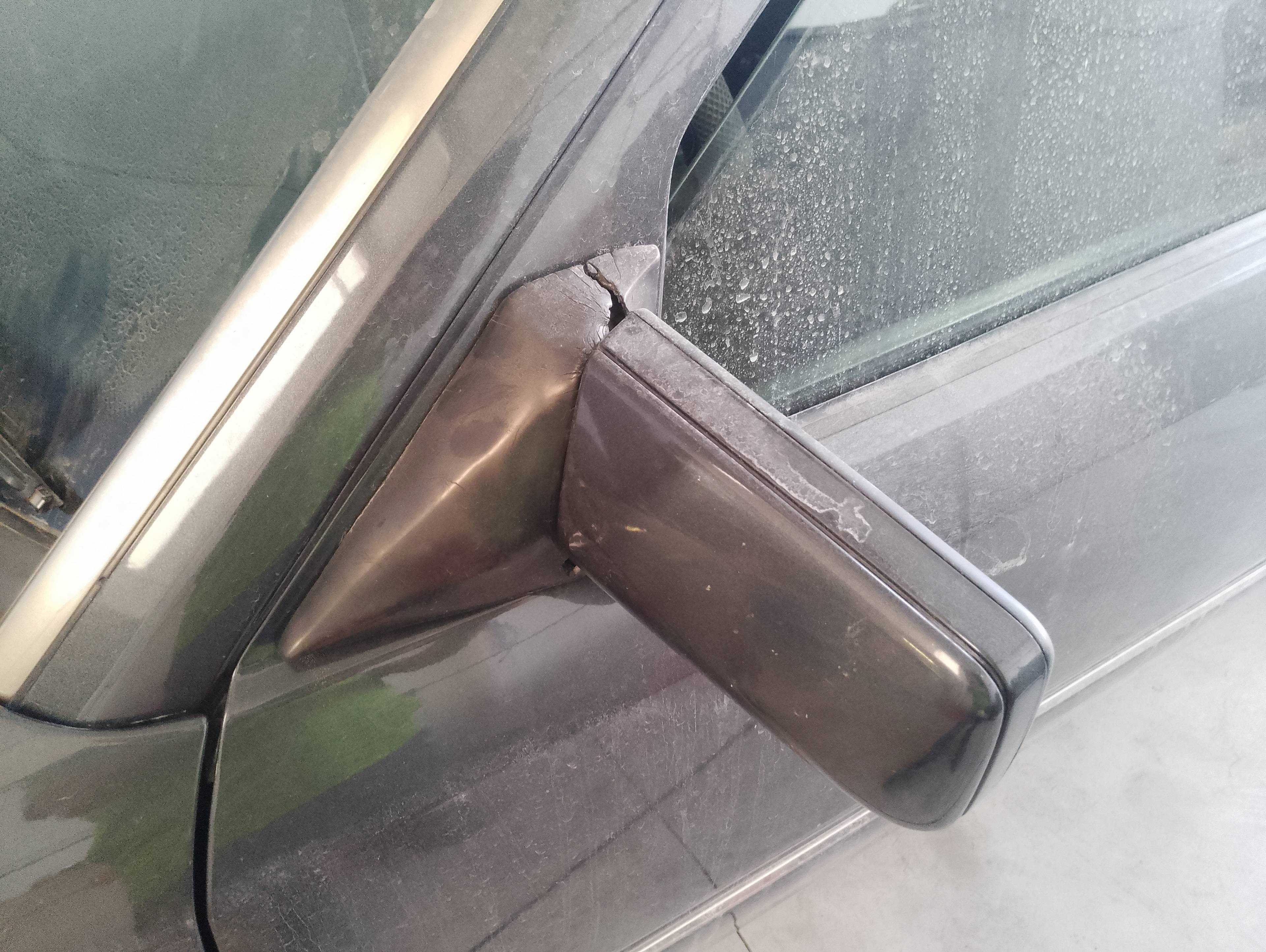 Recambio de retrovisor izquierdo para mercedes-benz clase e (w124) berlina d 300 (124.130) referencia OEM IAM   