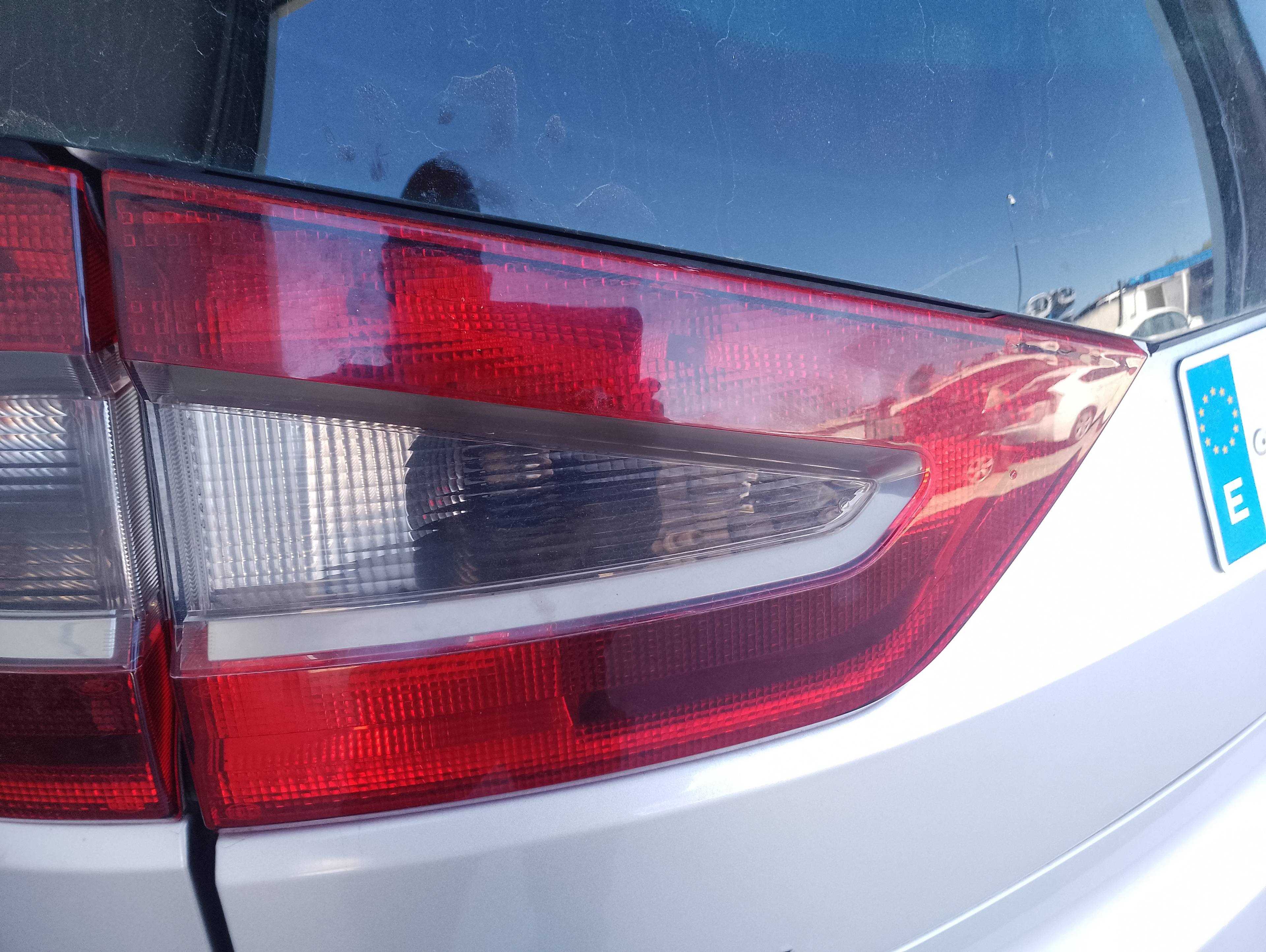 Recambio de piloto porton trasero izquierdo para ford galaxy (ca1) trend referencia OEM IAM   