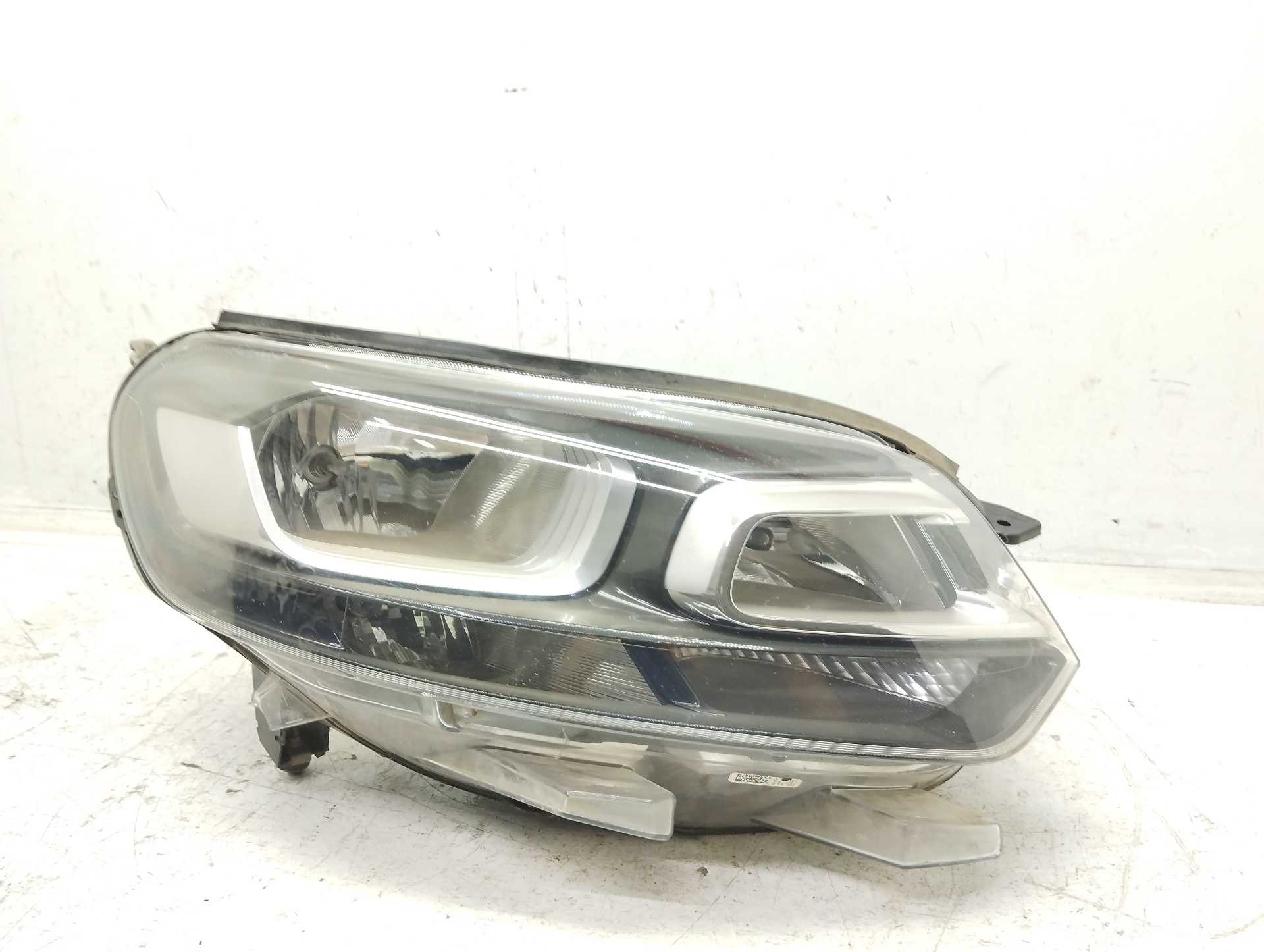 Recambio de faro derecho para opel vivaro furgón l express referencia OEM IAM 9808567680 0019707506 