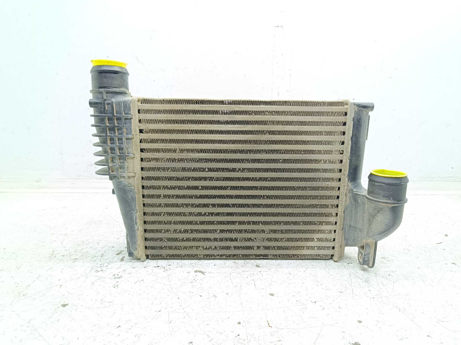 Recambio de intercooler para opel vivaro furgón l express referencia OEM IAM P9806562180  