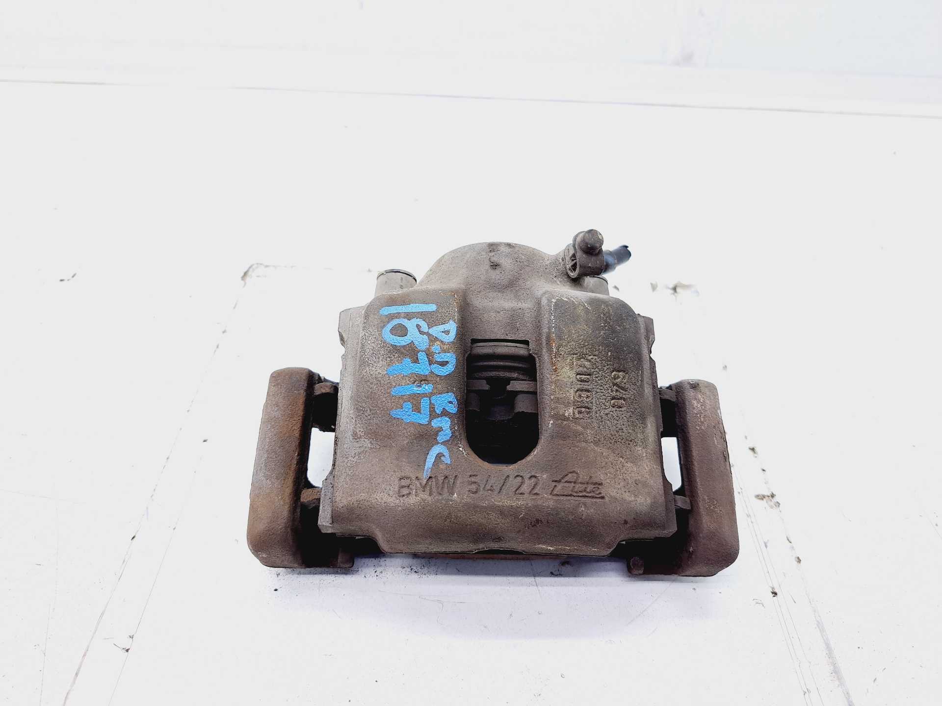 Recambio de pinza de freno delantera derecha para bmw serie 3 berlina (e46) 320d referencia OEM IAM  ATE 34116758114