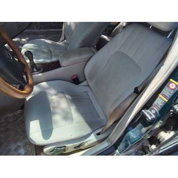 ASIENTO DELANTERO IZQUIERDO 