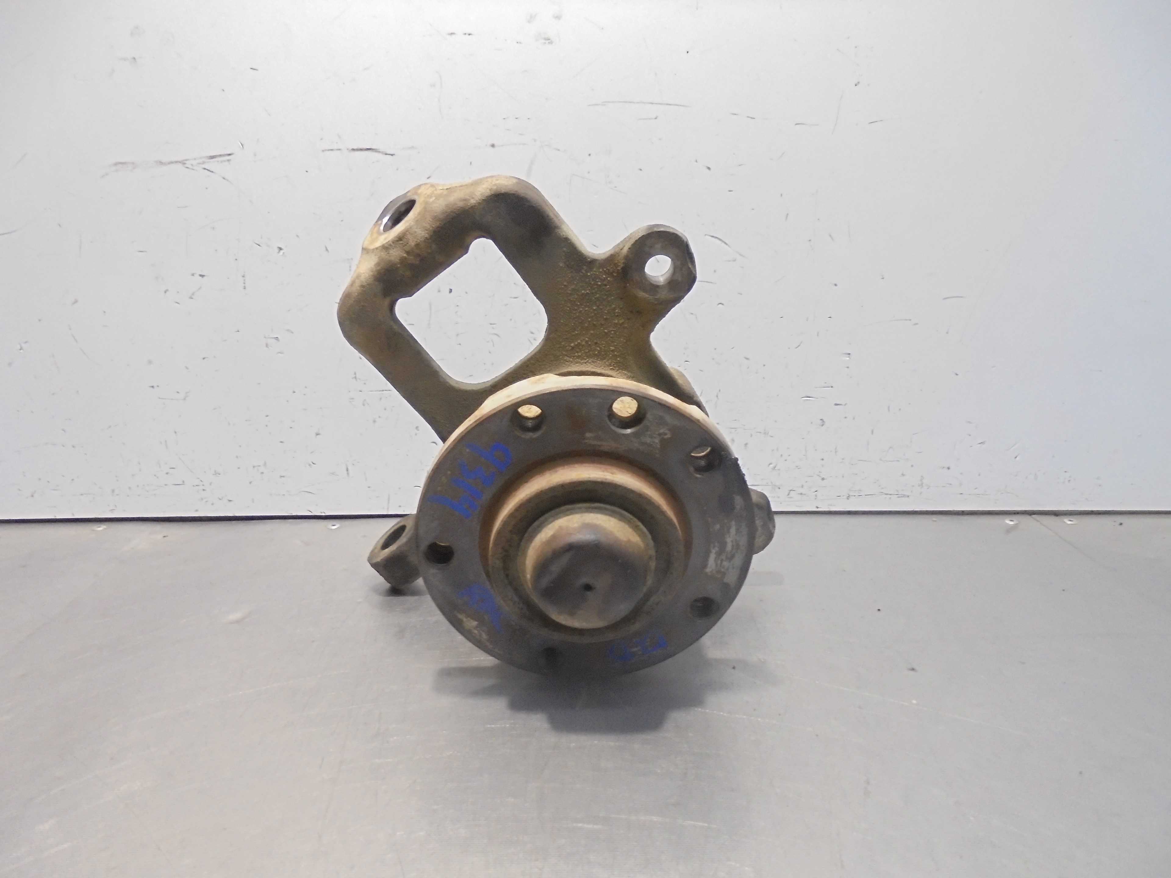 Recambio de mangueta delantera derecha para mercedes-benz 313 referencia OEM IAM 9013320202  