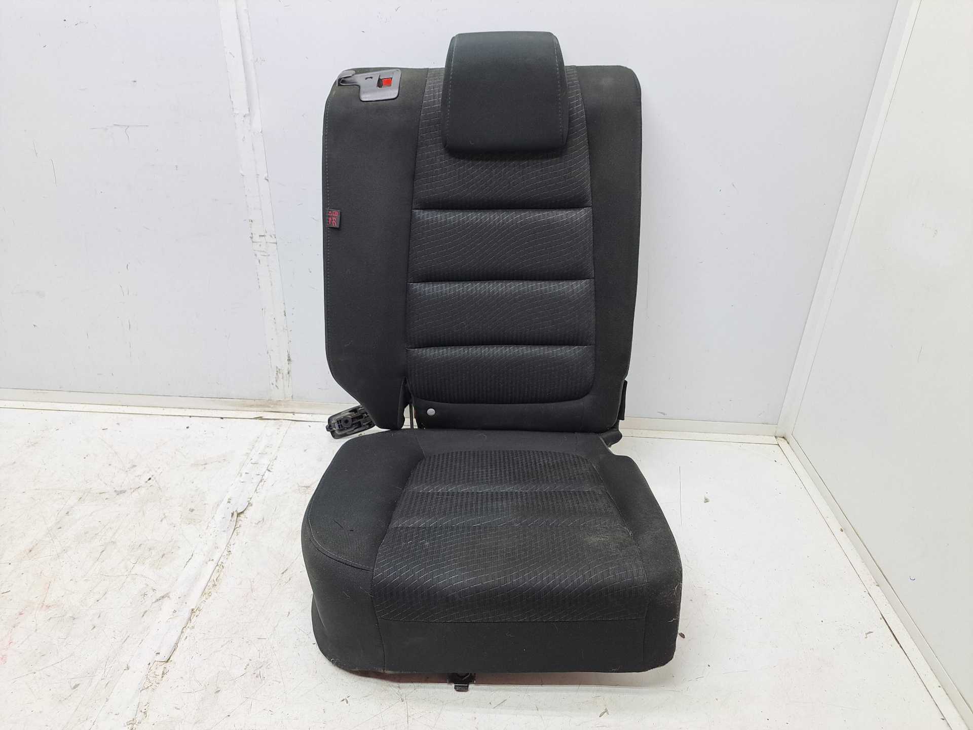 Recambio de asientos trasero derecho para mazda cx-5 center-line 2wd referencia OEM IAM   