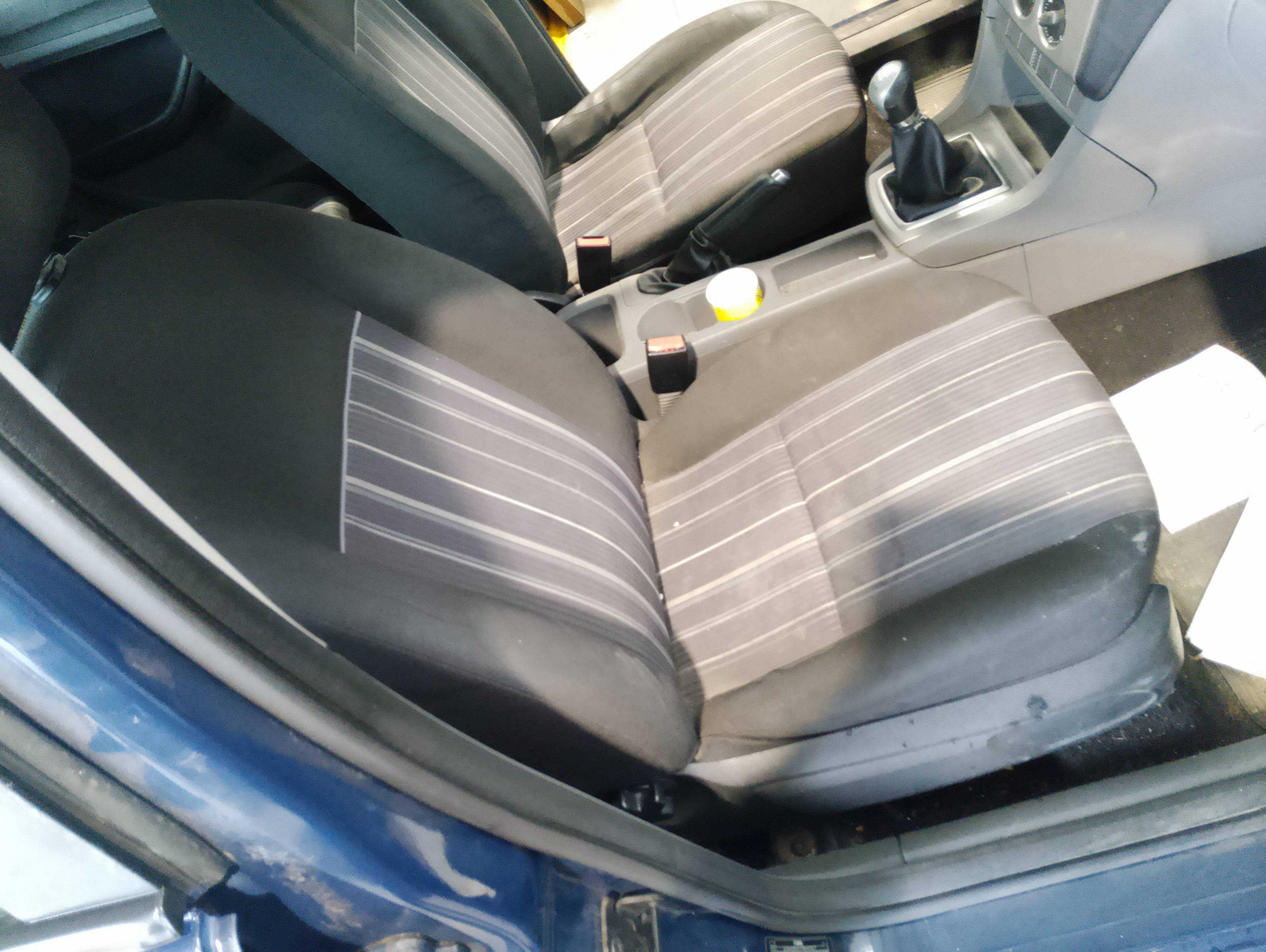 Recambio de asiento delantero derecho para ford focus berlina (cap) ambiente (d) referencia OEM IAM   