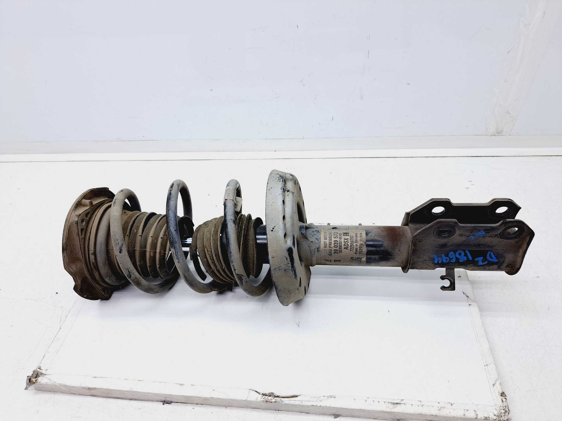 Recambio de amortiguador delantero izquierdo para opel astra k lim. 5türig business referencia OEM IAM 39039573 722559783 