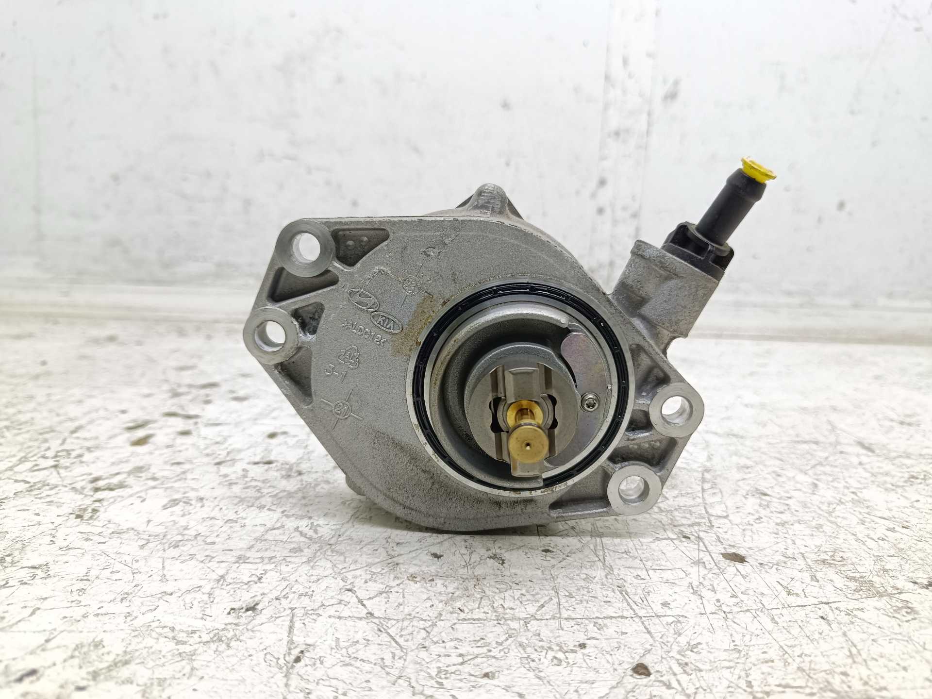 Recambio de depresor freno / bomba vacio para hyundai tucson (nx) klass 2wd referencia OEM IAM 288102M830  