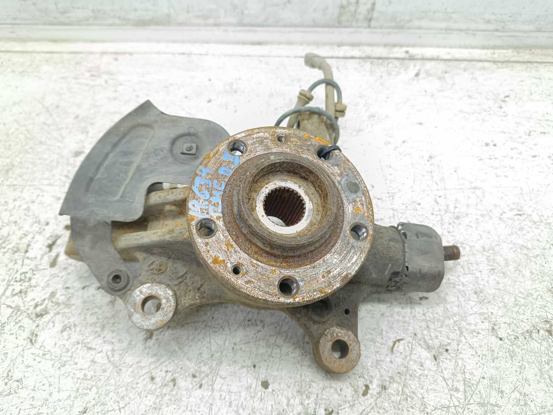 Recambio de mangueta delantera izquierda para opel vivaro furgón l express referencia OEM IAM   