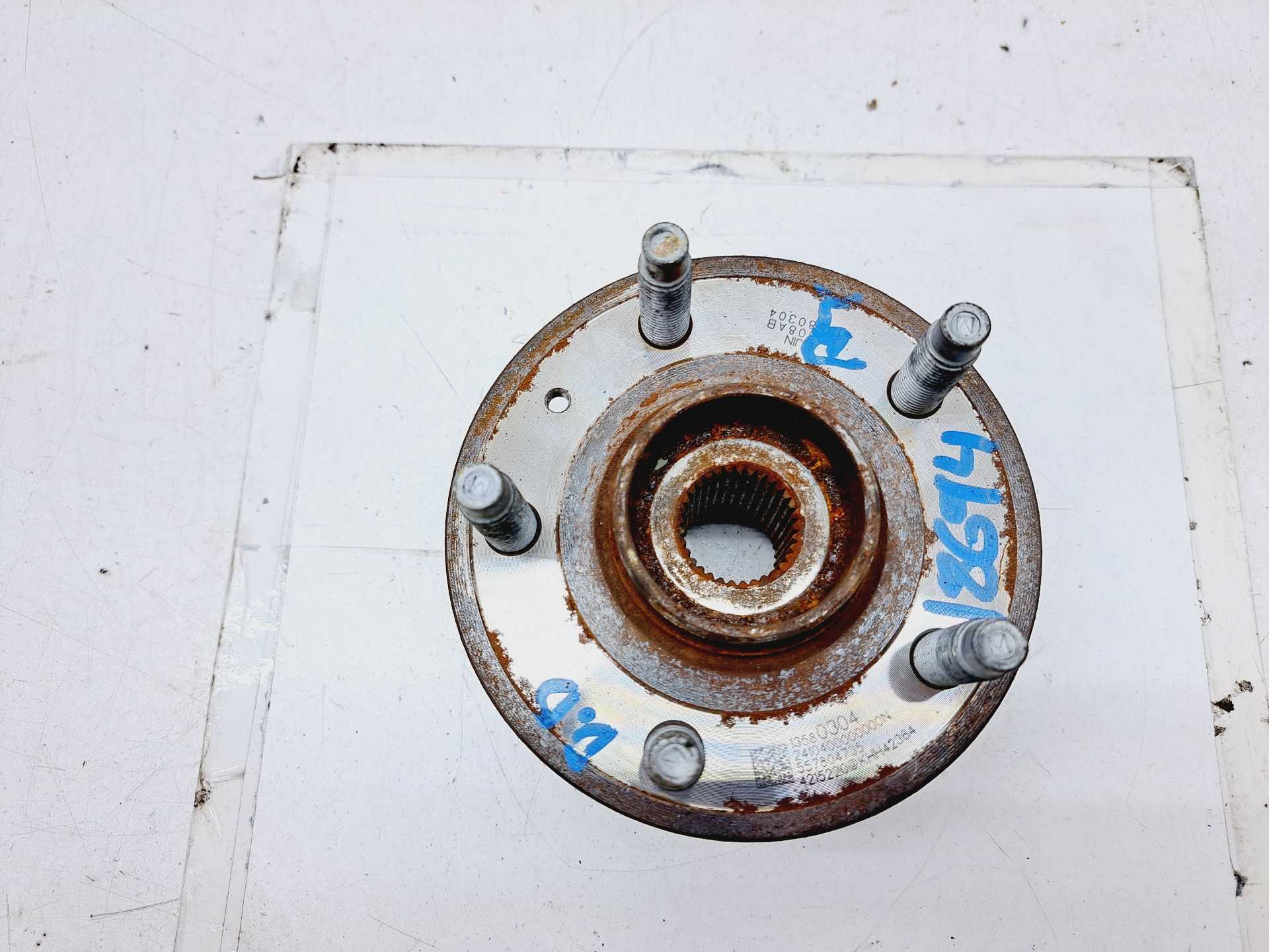 Recambio de buje delantero derecho para opel astra k lim. 5türig business referencia OEM IAM 13580304  
