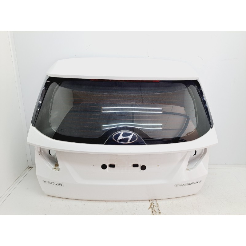 Recambio de porton trasero para hyundai tucson (nx) klass 2wd referencia OEM IAM  72800N7010 