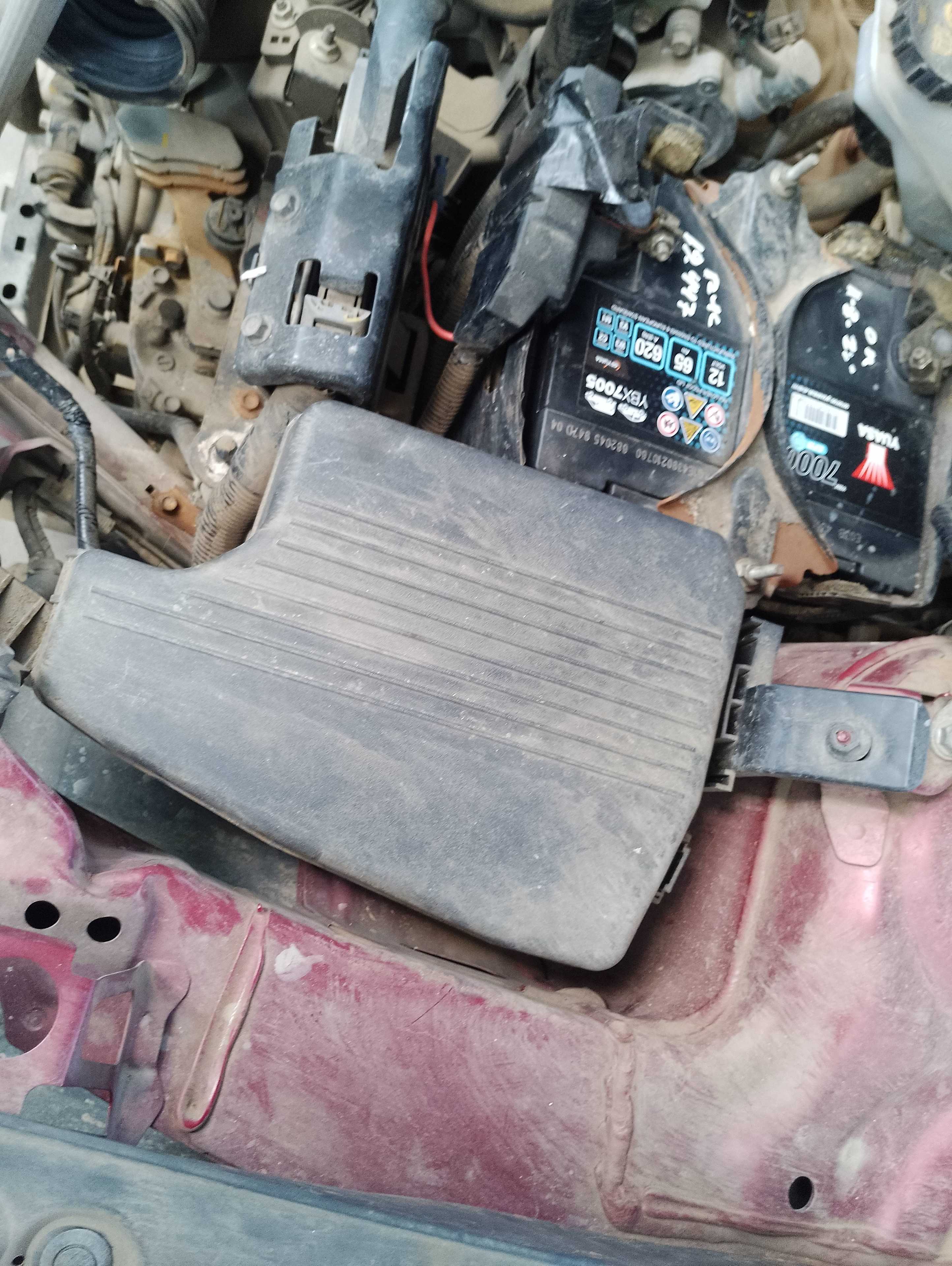 Recambio de caja reles / fusibles para mazda cx-5 center-line 2wd referencia OEM IAM   
