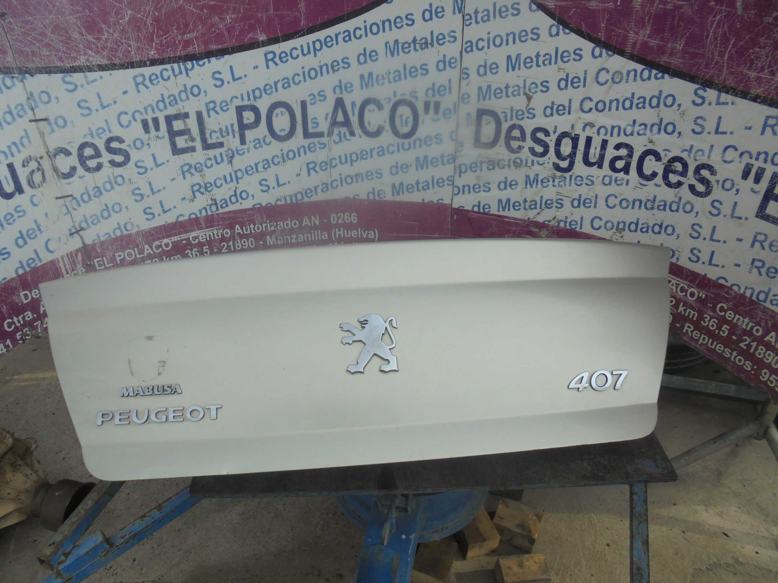 Recambio de tapa maletero para peugeot 407 referencia OEM IAM   