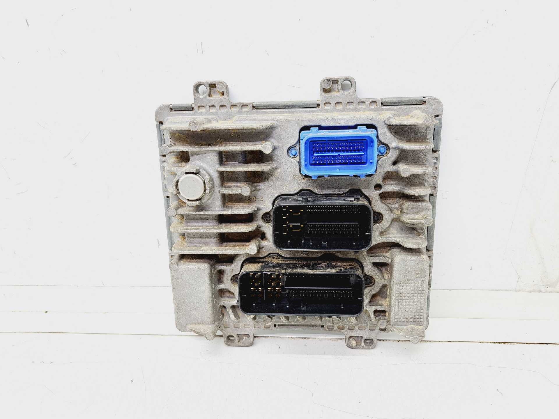 Recambio de centralita motor uce para opel astra k lim. 5türig business referencia OEM IAM 55493025 395357783 