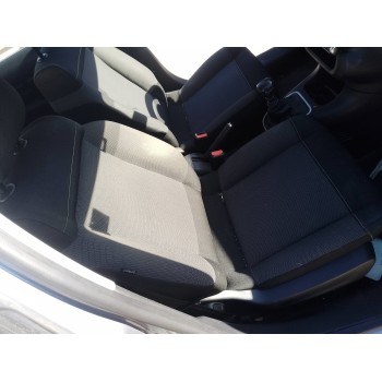 ASIENTO DELANTERO DERECHO 