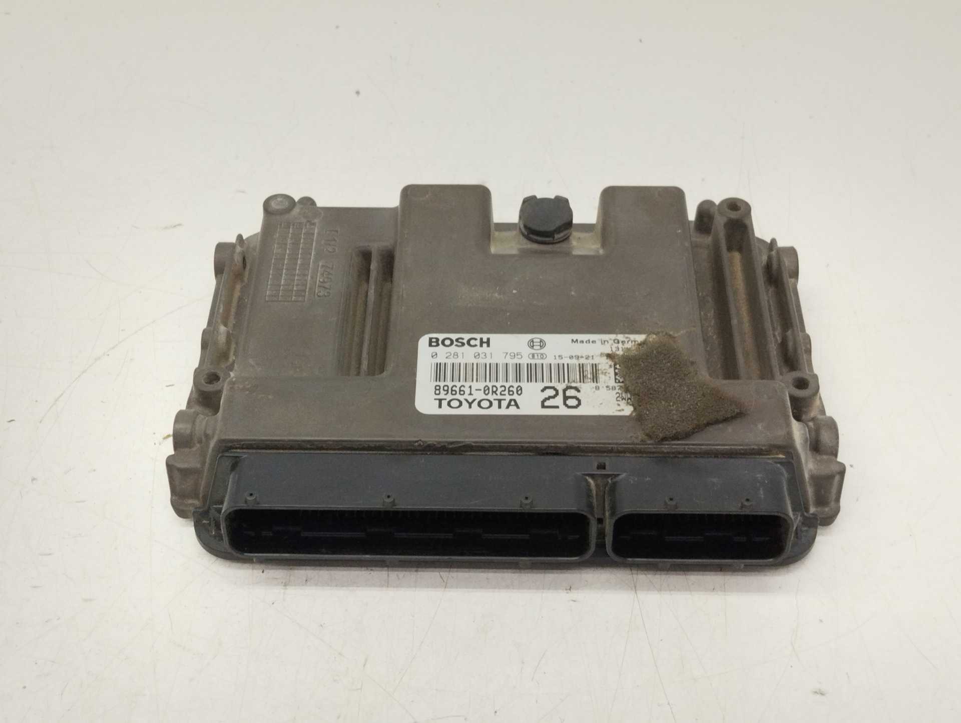 Recambio de centralita motor uce para toyota rav 4 advance referencia OEM IAM 896610R260 0281031795 BOSCH