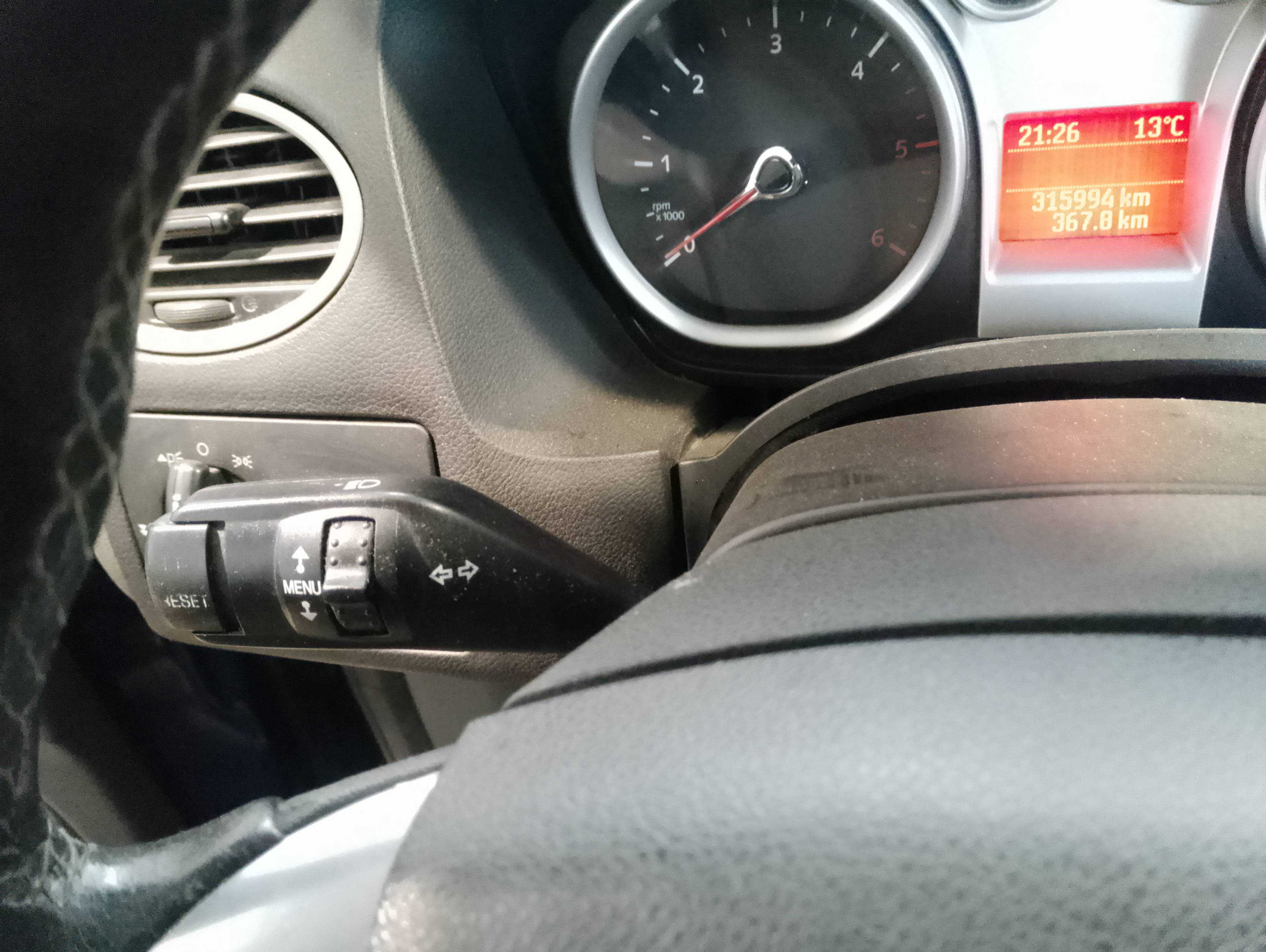 Recambio de mando intermitentes para ford focus berlina (cap) ambiente (d) referencia OEM IAM   