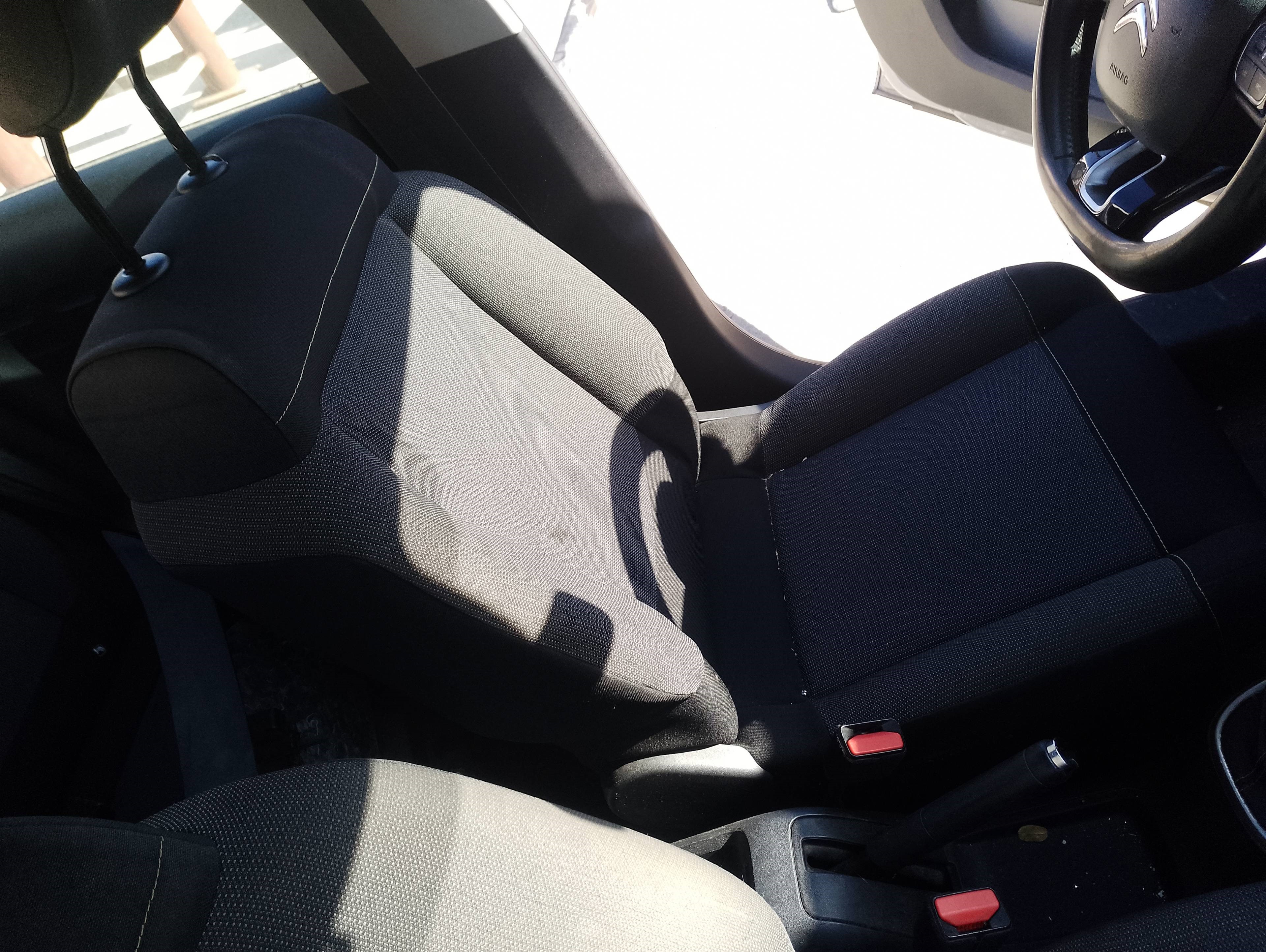 Recambio de asiento delantero izquierdo para citroën c3 c-series referencia OEM IAM   