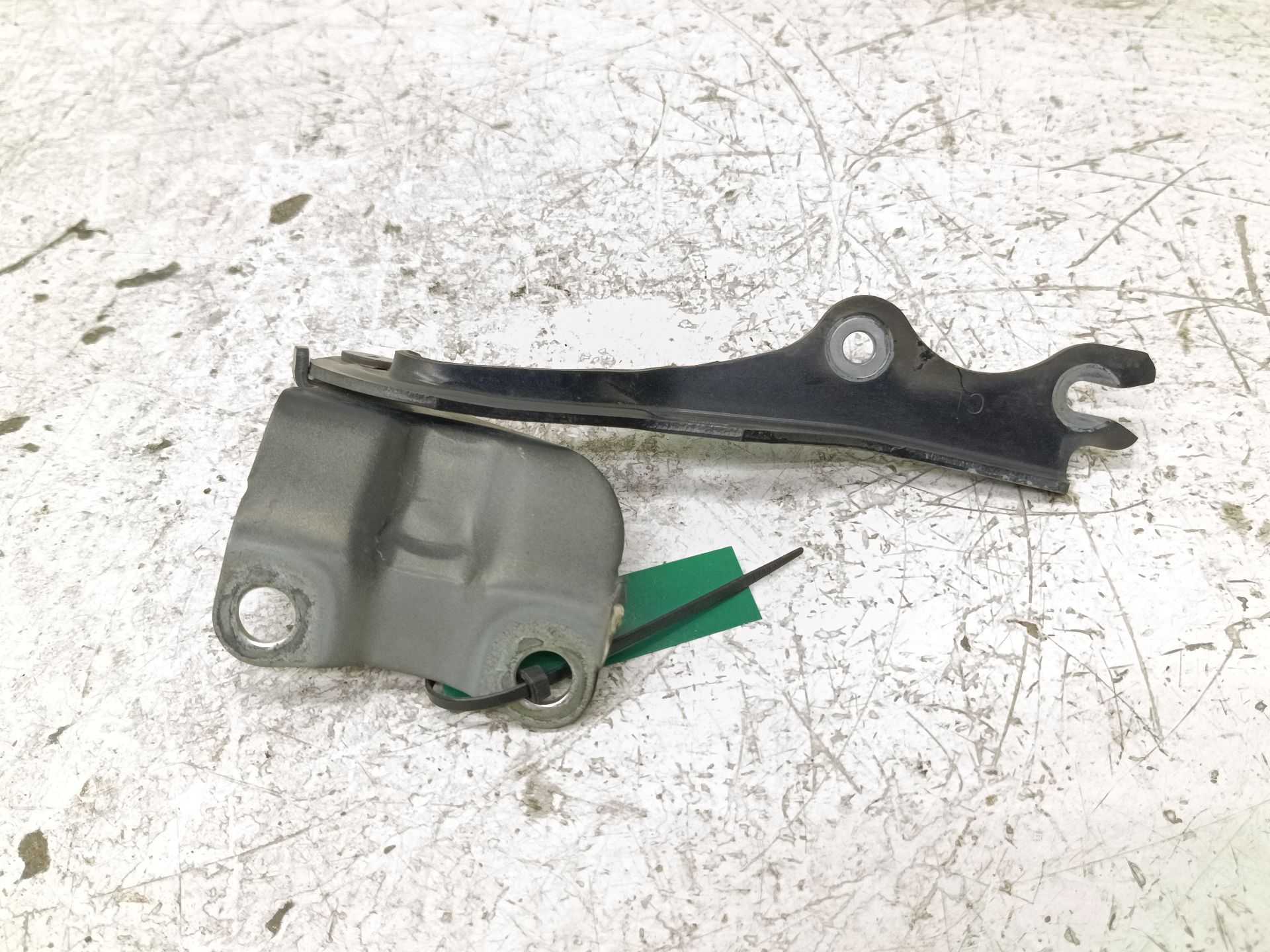 Recambio de bisagra capo izquierda para mazda 6 lim. (gh) 2.0 crtd 140cv active (4-ptas.) referencia OEM IAM   