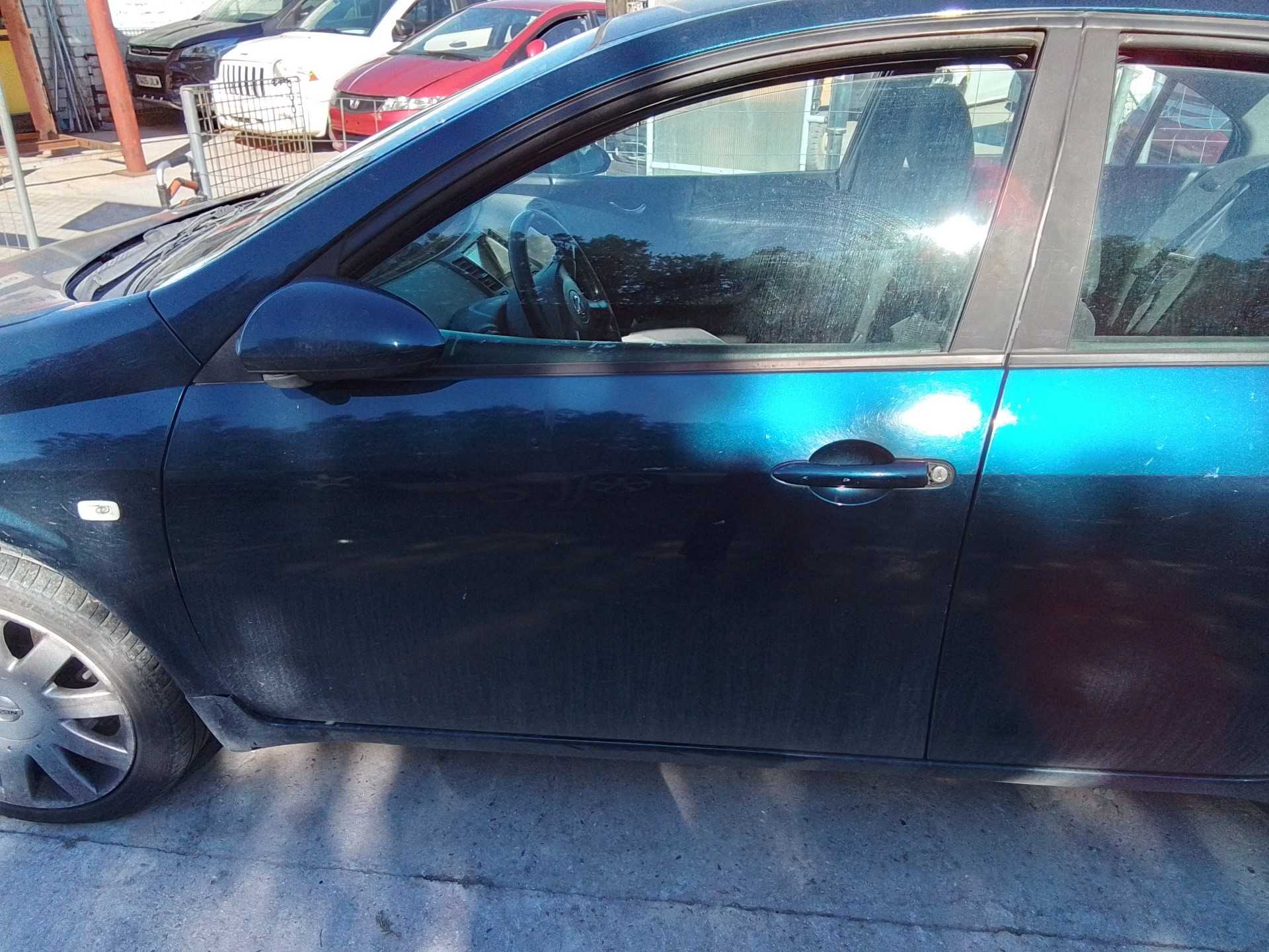 Recambio de puerta delantera izquierda para nissan primera berlina (p12) acenta referencia OEM IAM   