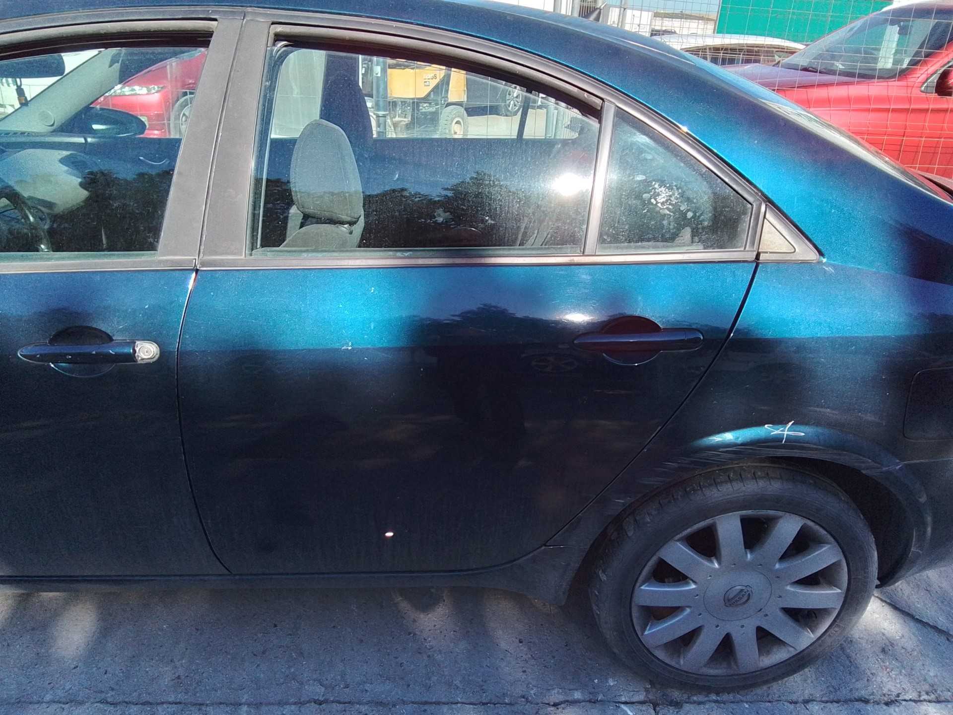 Recambio de puerta trasera izquierda para nissan primera berlina (p12) acenta referencia OEM IAM   