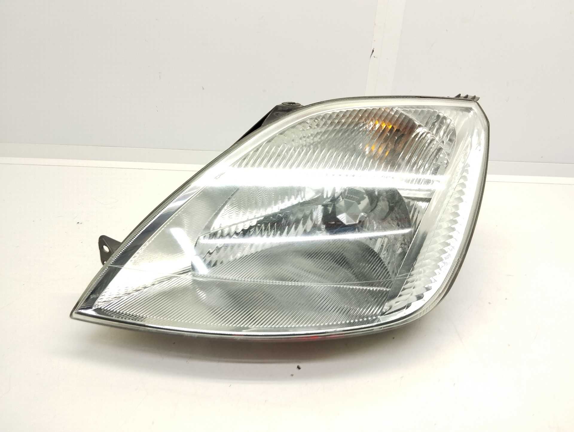 Recambio de faro izquierdo para ford fiesta (cbk) 1.4 tdci cat referencia OEM IAM   