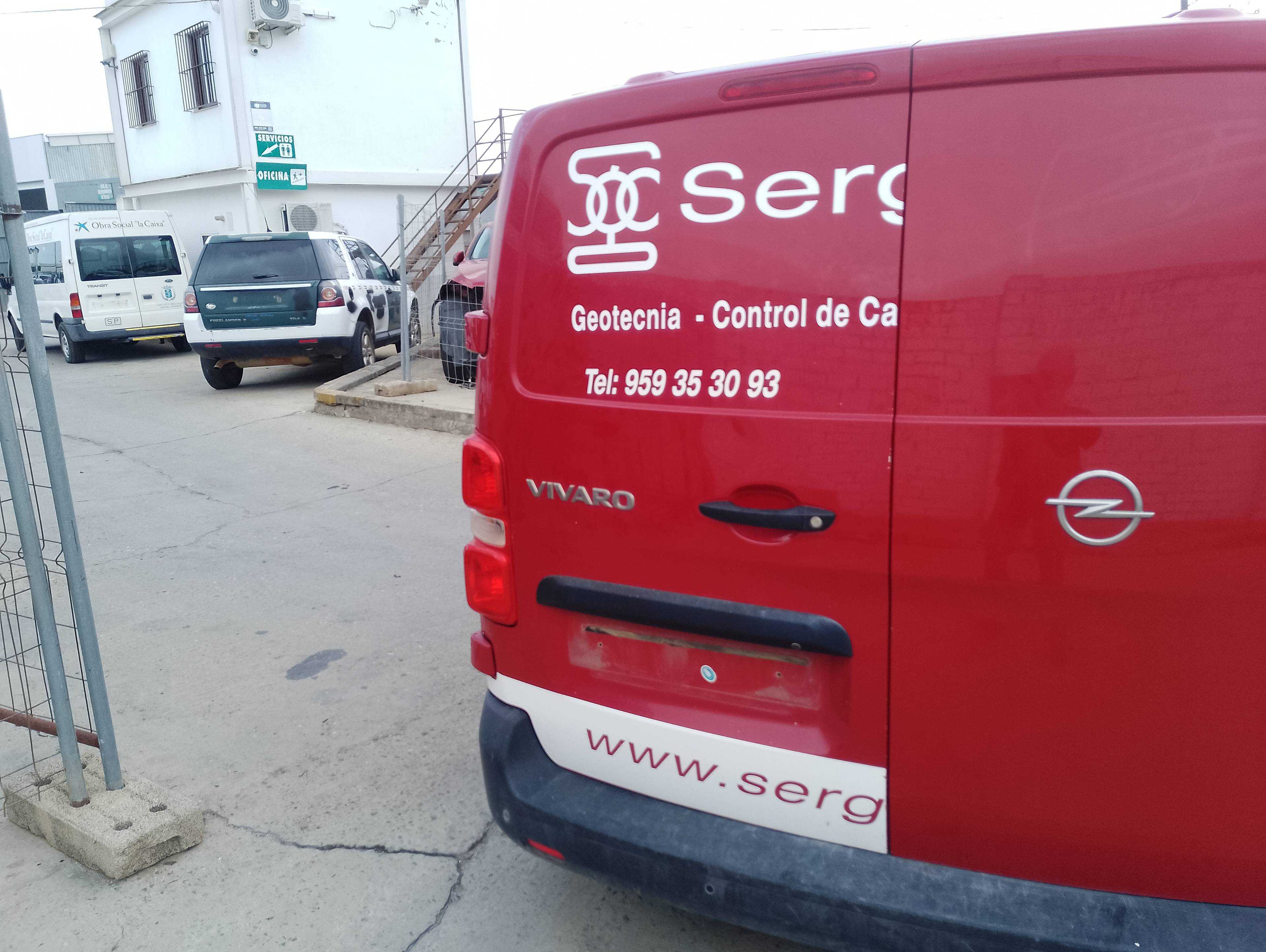 Recambio de porton trasero izquierdo para opel vivaro furgón l express referencia OEM IAM   