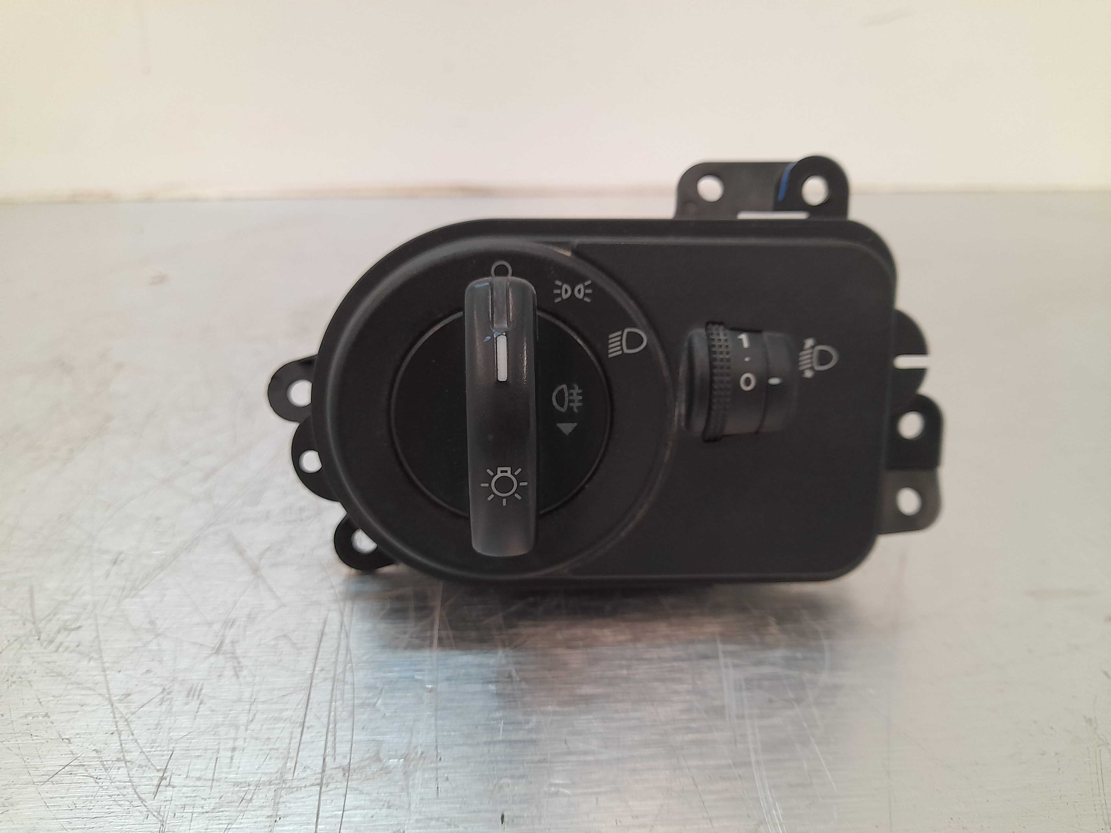 Recambio de mando luces para ford fiesta (cbk) ambiente referencia OEM IAM 2S6T13A024AB  