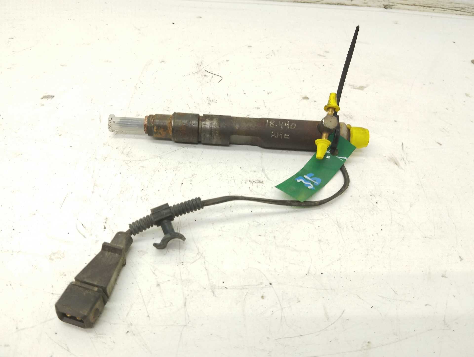 Recambio de inyector para volkswagen golf iv berlina (1j1) 1.9 tdi referencia OEM IAM   