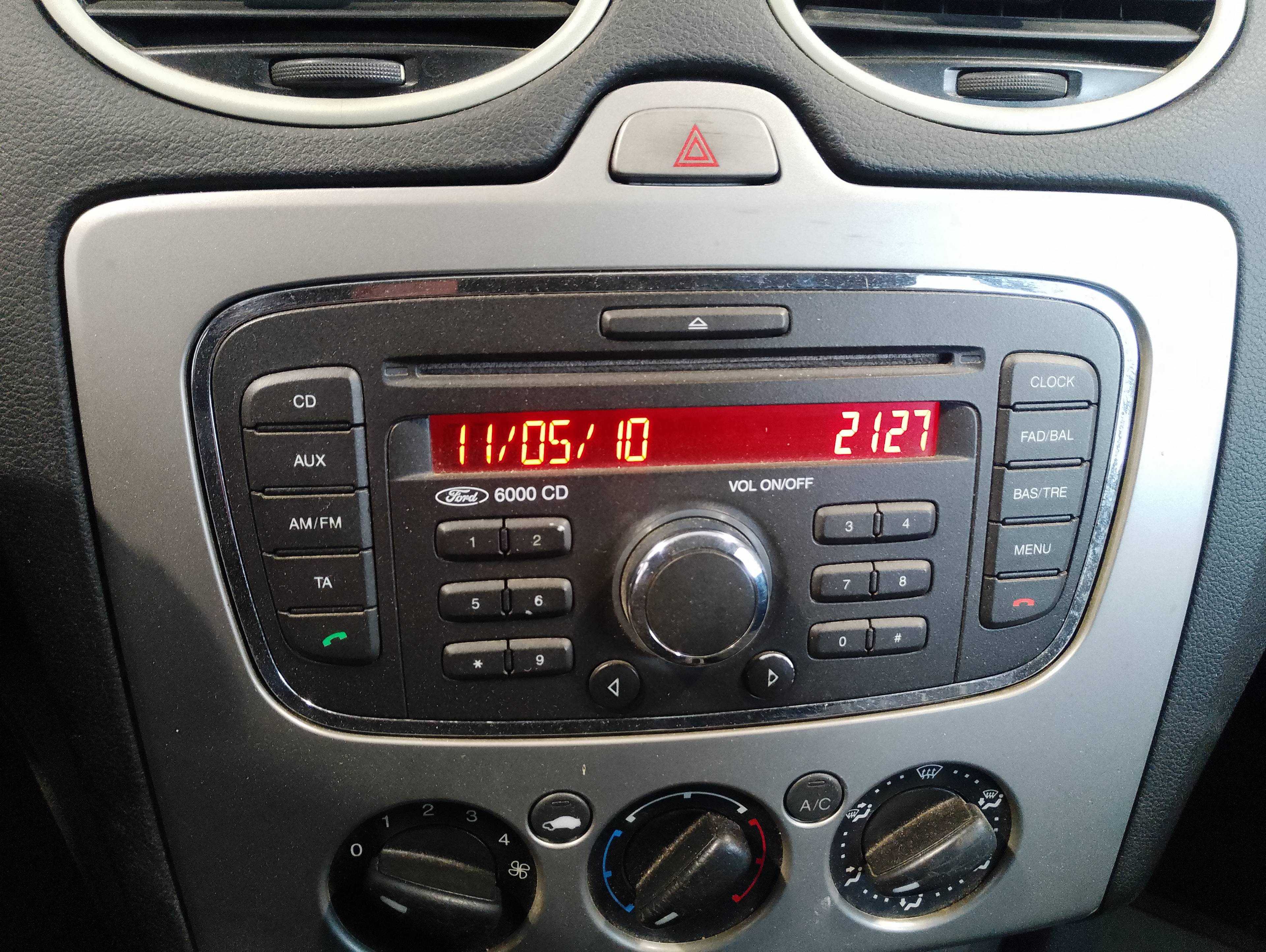 Recambio de sistema audio / radio cd para ford focus berlina (cap) ambiente (d) referencia OEM IAM   