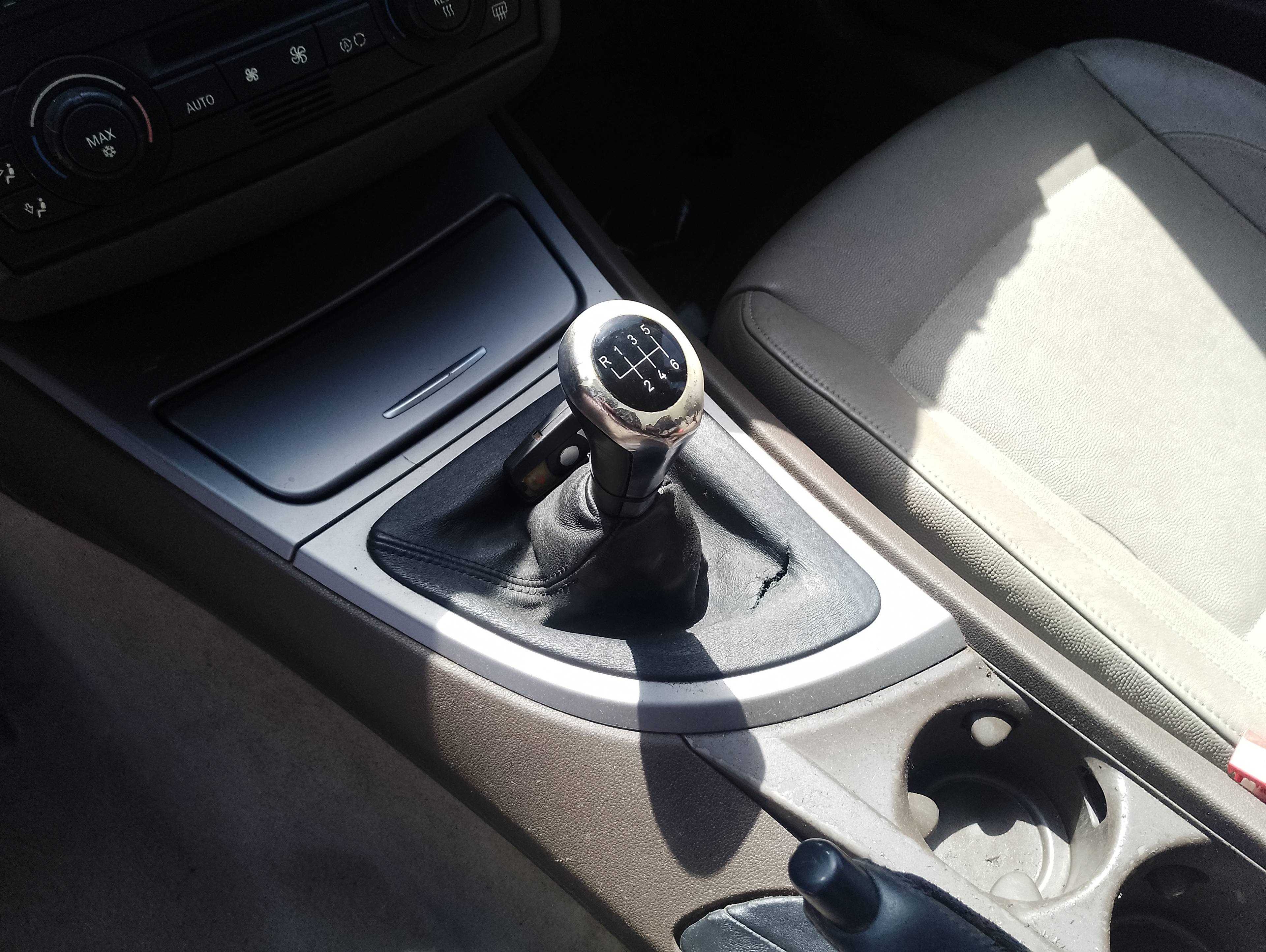 Recambio de palanca cambio para bmw serie 1 berlina (e81/e87) 118d referencia OEM IAM   