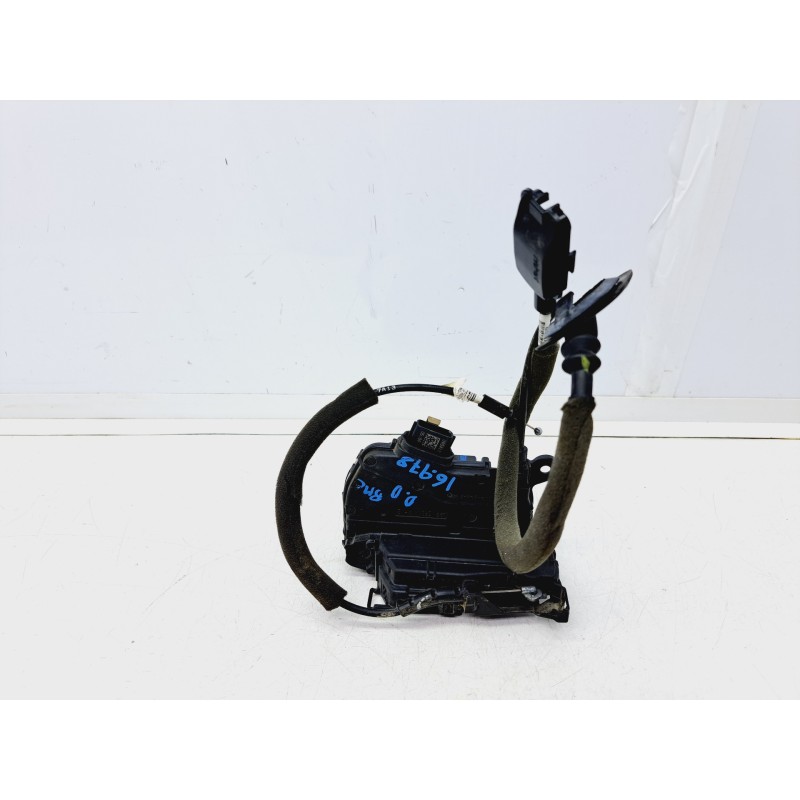 Recambio de cerradura puerta delantera derecha para renault captur 1.5 dci diesel fap referencia OEM IAM 805022764R  