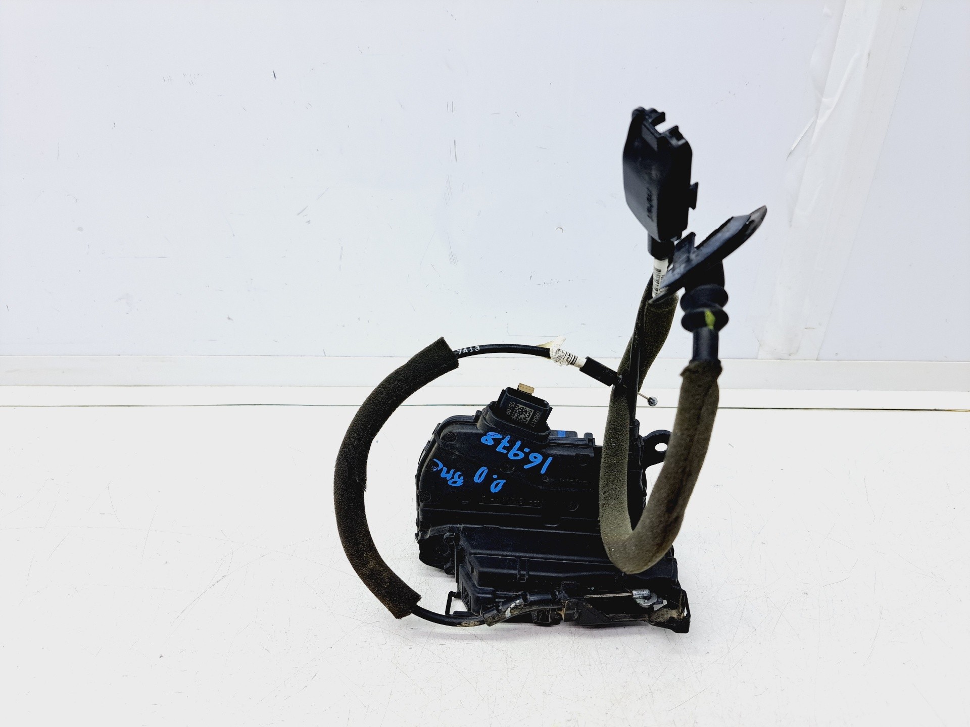 Recambio de cerradura puerta delantera derecha para renault captur 1.5 dci diesel fap referencia OEM IAM 805022764R  