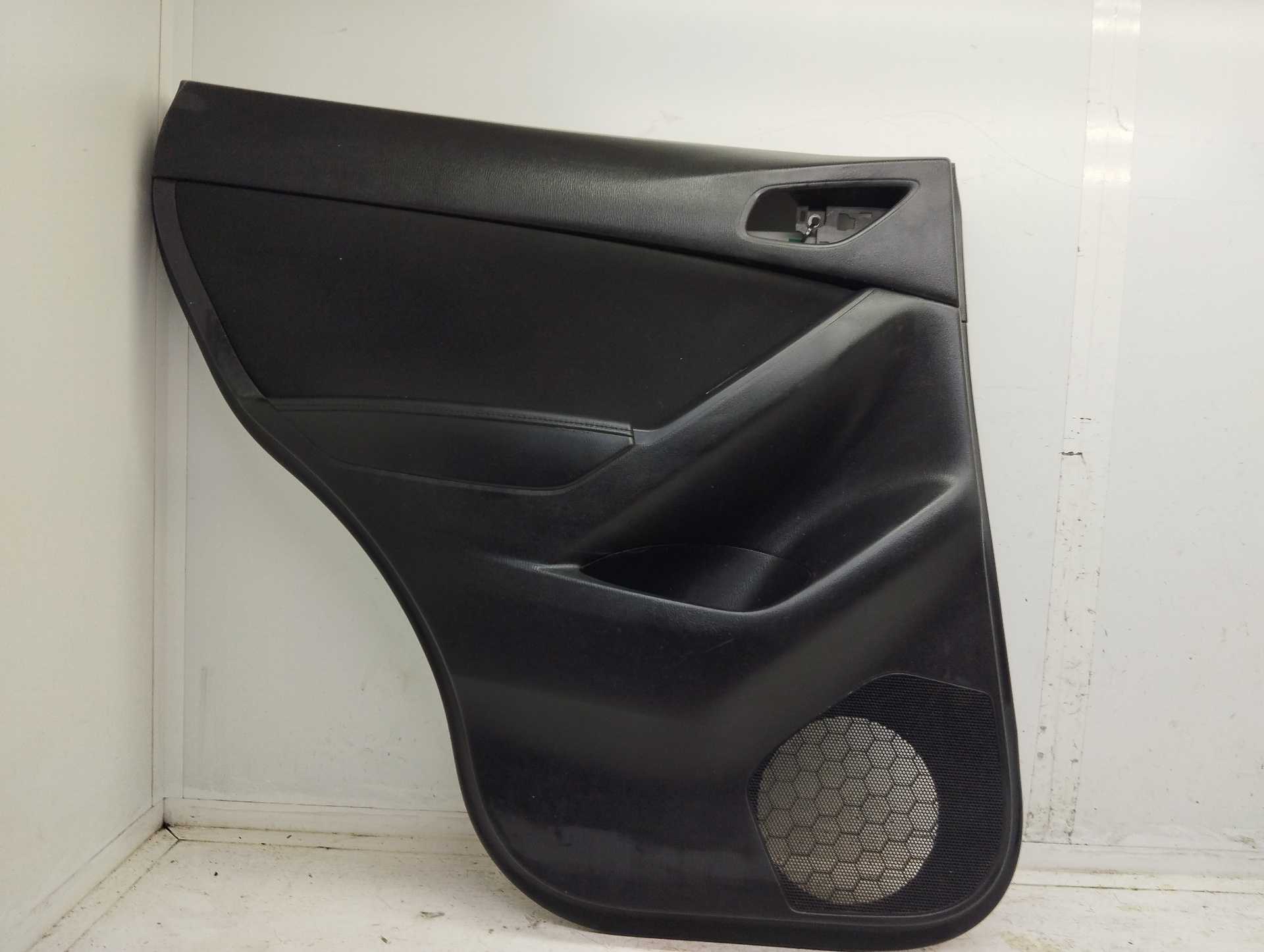 Recambio de guarnecido puerta trasera izquierda para mazda cx-5 center-line 2wd referencia OEM IAM KD45685N1  