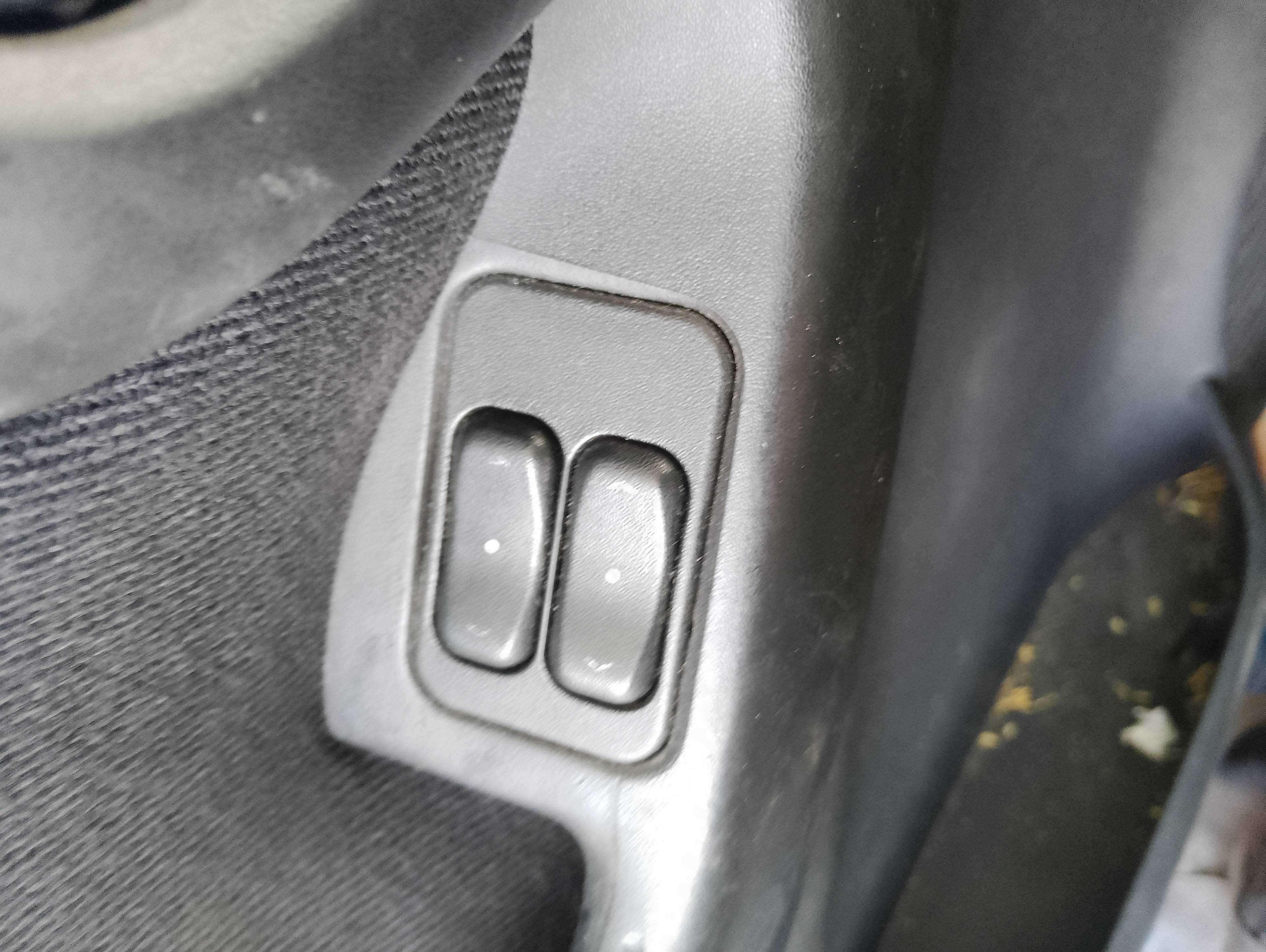 Recambio de mando elevalunas delantero izquierdo para opel corsa c blue line referencia OEM IAM   