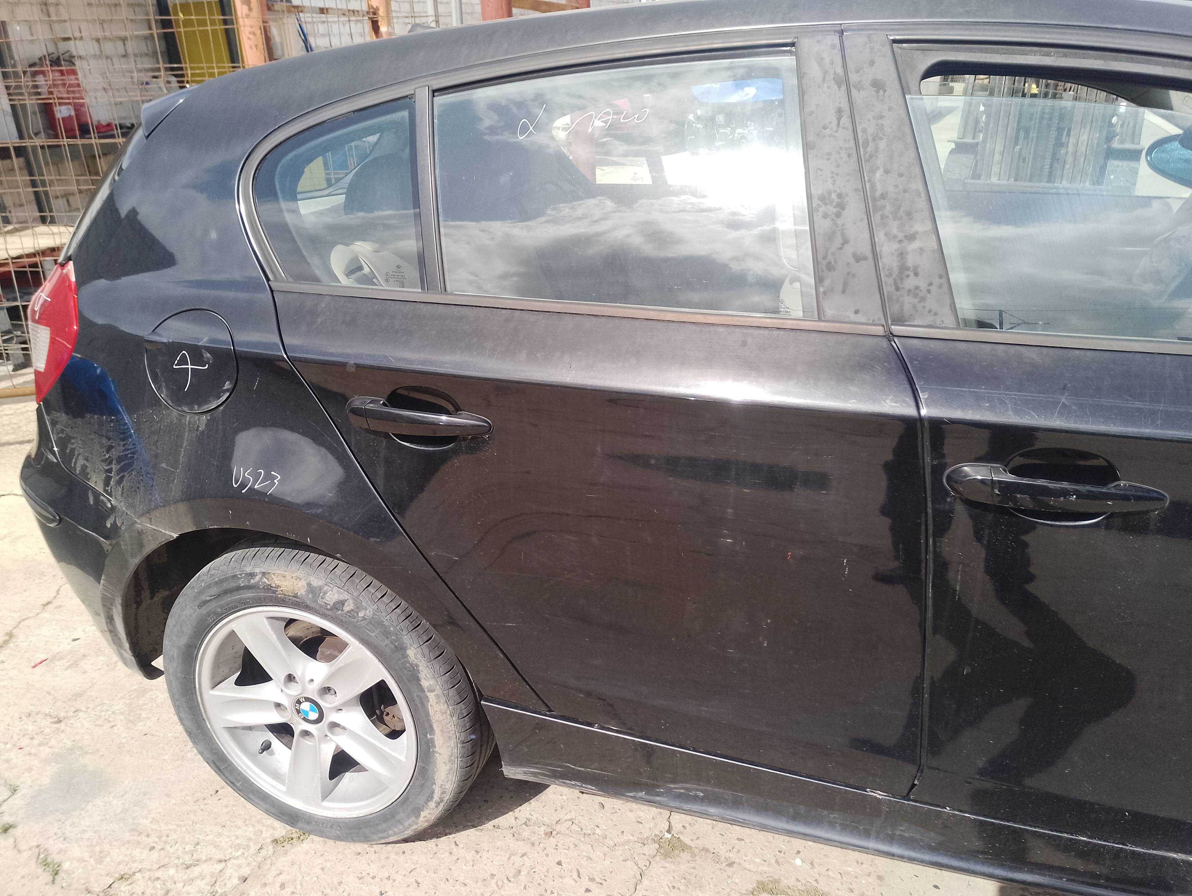 Recambio de puerta trasera derecha para bmw serie 1 berlina (e81/e87) 118d referencia OEM IAM   