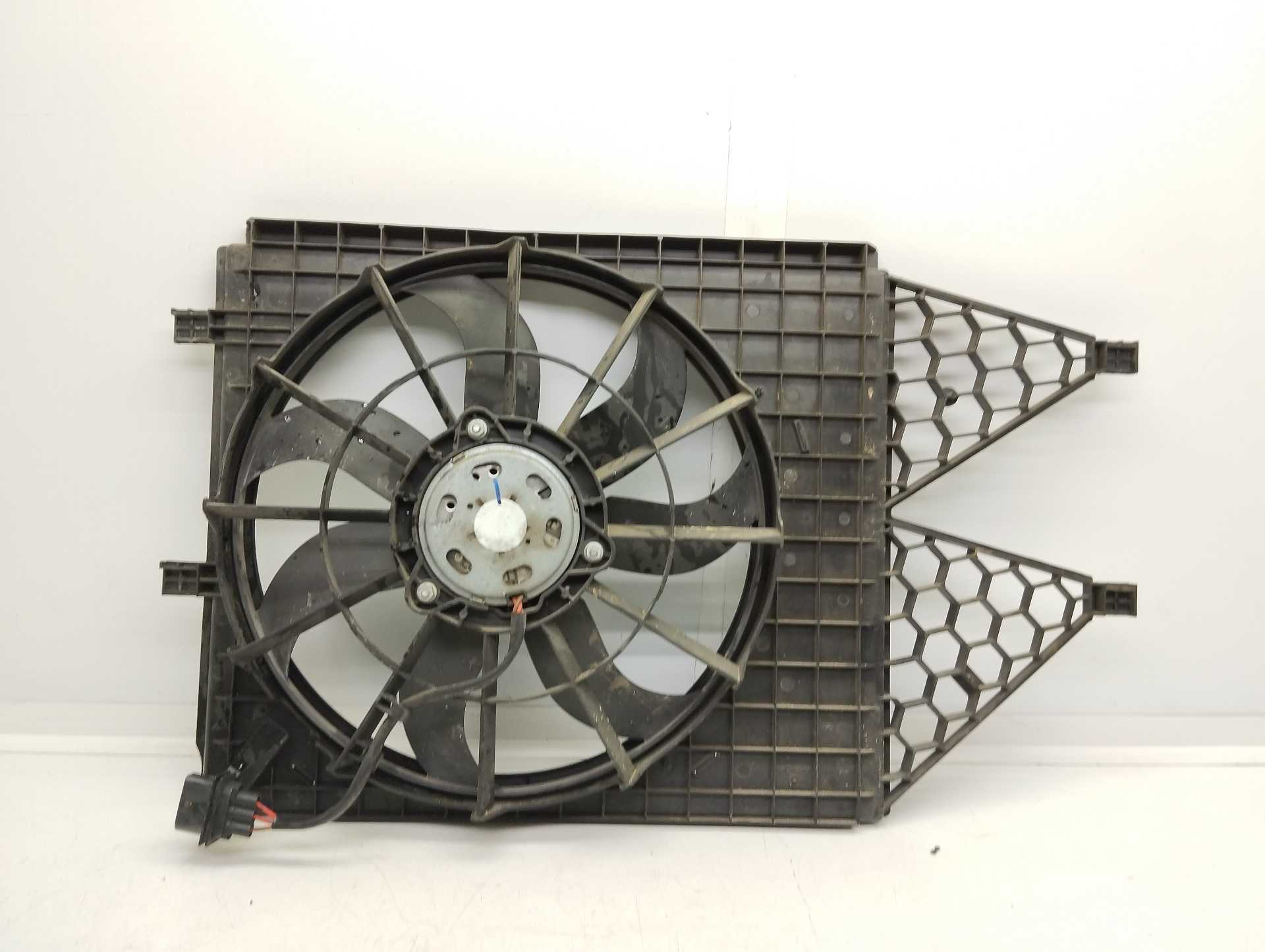 Recambio de electroventilador para volkswagen polo (6r1) 1.6 tdi referencia OEM IAM 6R0121207A  