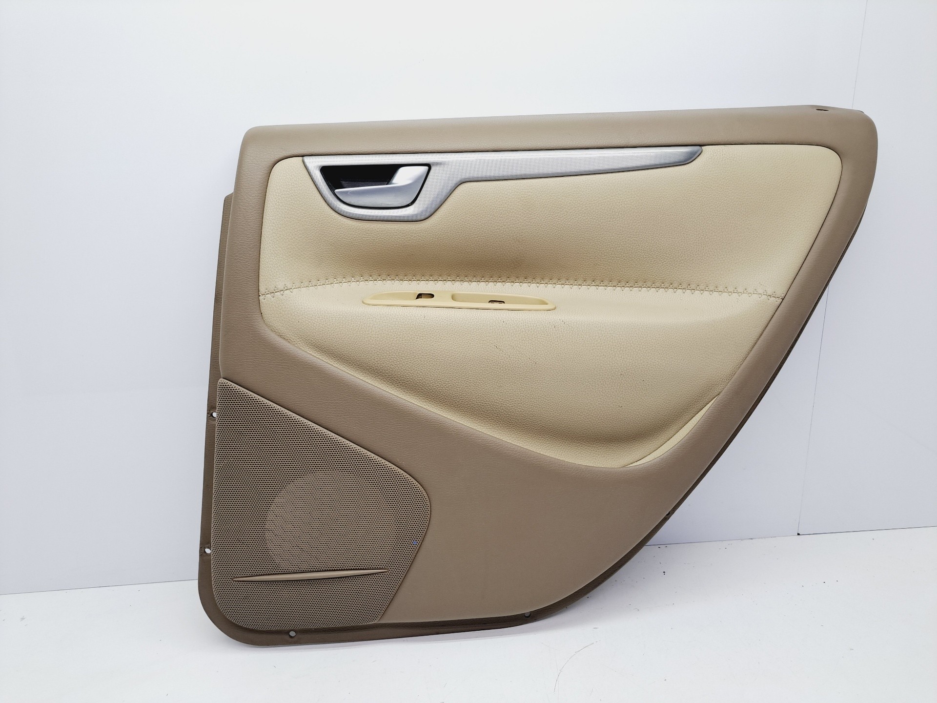 Recambio de guarnecido puerta trasera derecha para volvo xc70 2.4 diesel cat referencia OEM IAM   