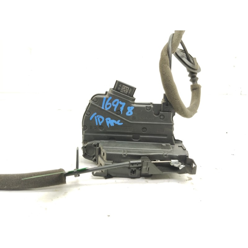 Recambio de cerradura puerta trasera derecha para renault captur 1.5 dci diesel fap referencia OEM IAM 805027072R 40727224 