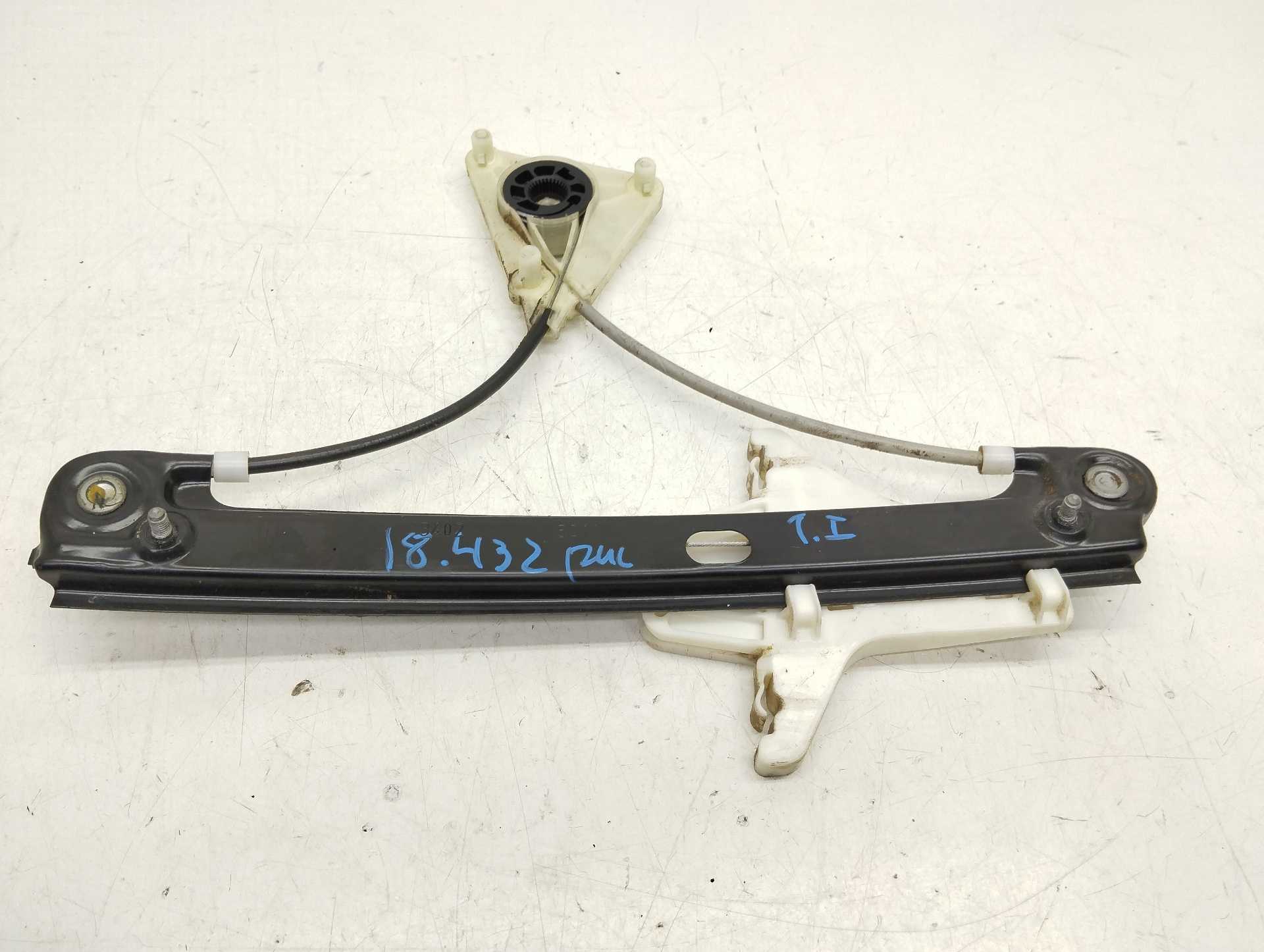 Recambio de elevalunas trasero izquierdo para volkswagen polo (6r1) 1.6 tdi referencia OEM IAM 6R4839461E  