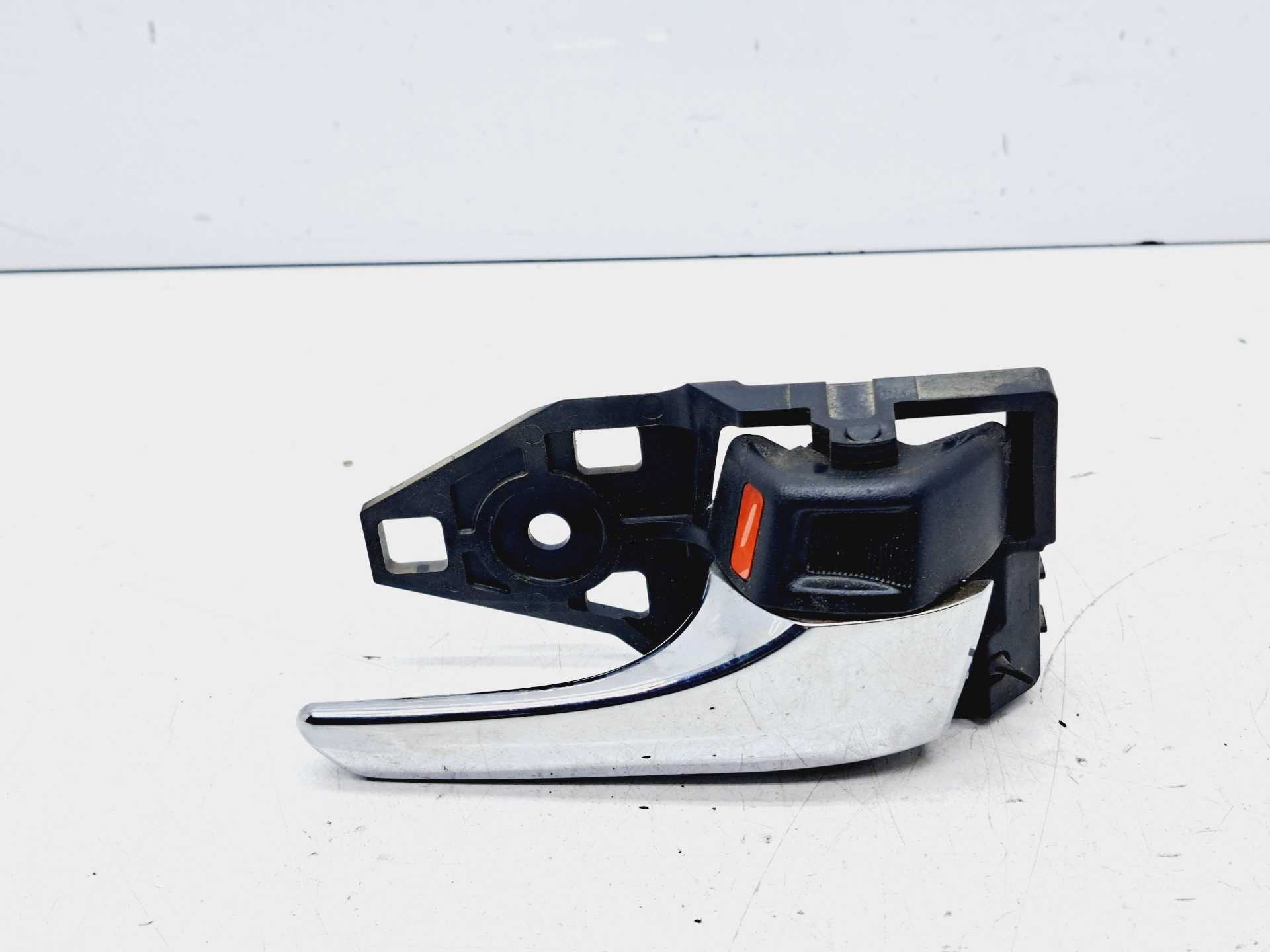 Recambio de maneta interior delantera derecha para toyota rav 4 advance referencia OEM IAM   