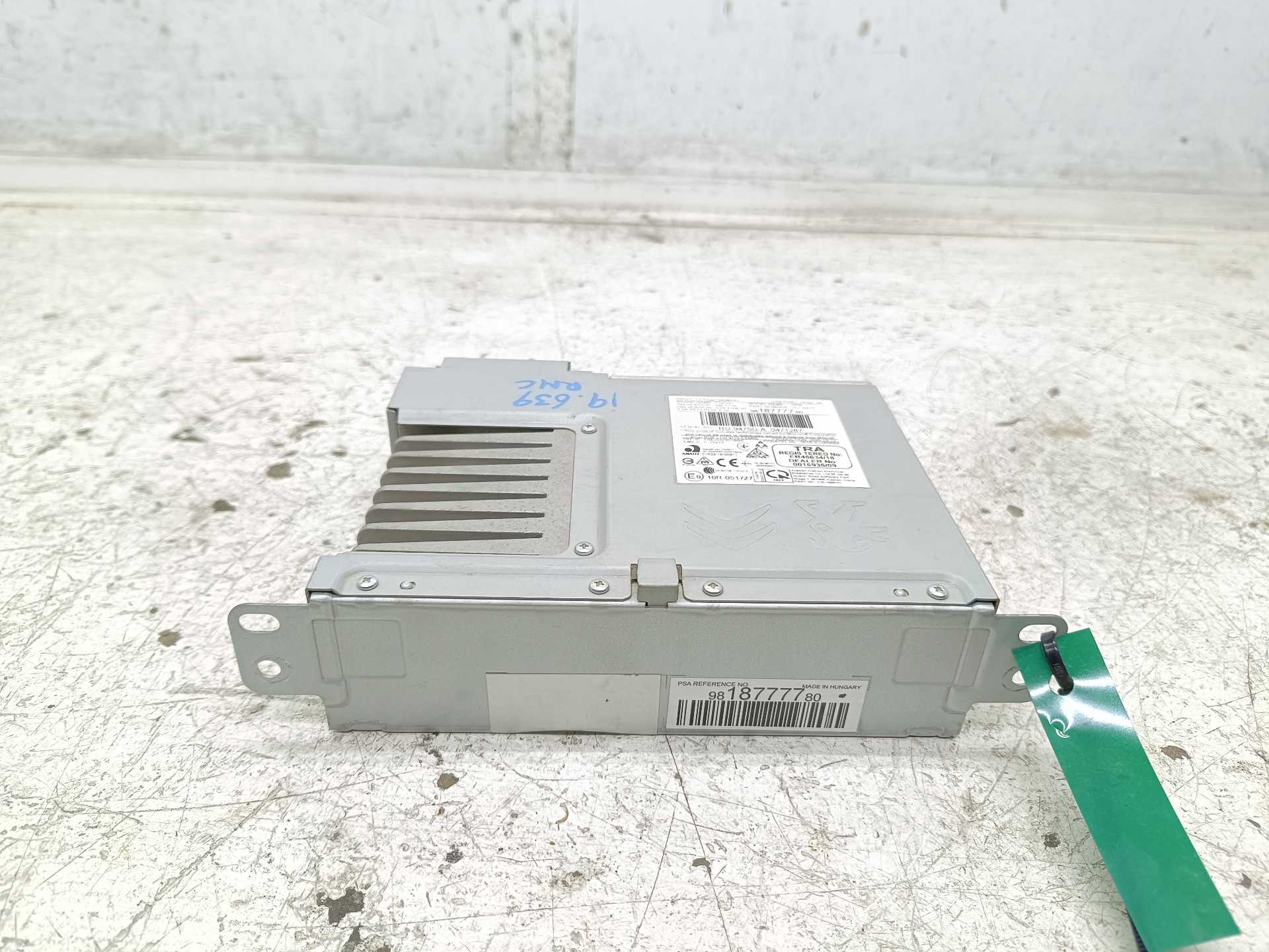 Recambio de sistema audio / radio cd para opel vivaro furgón l express referencia OEM IAM 9818777780  